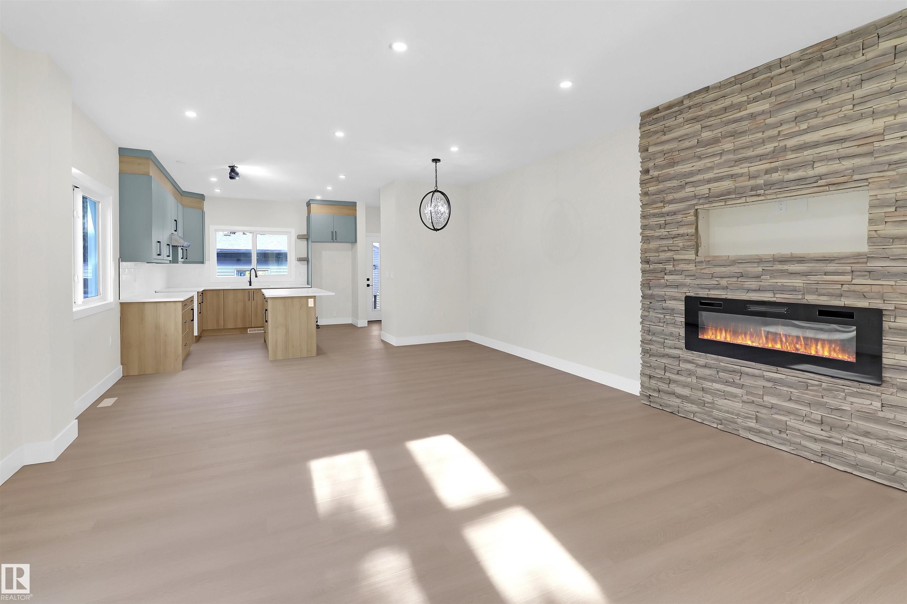 Picture for 7938 91 AV NW