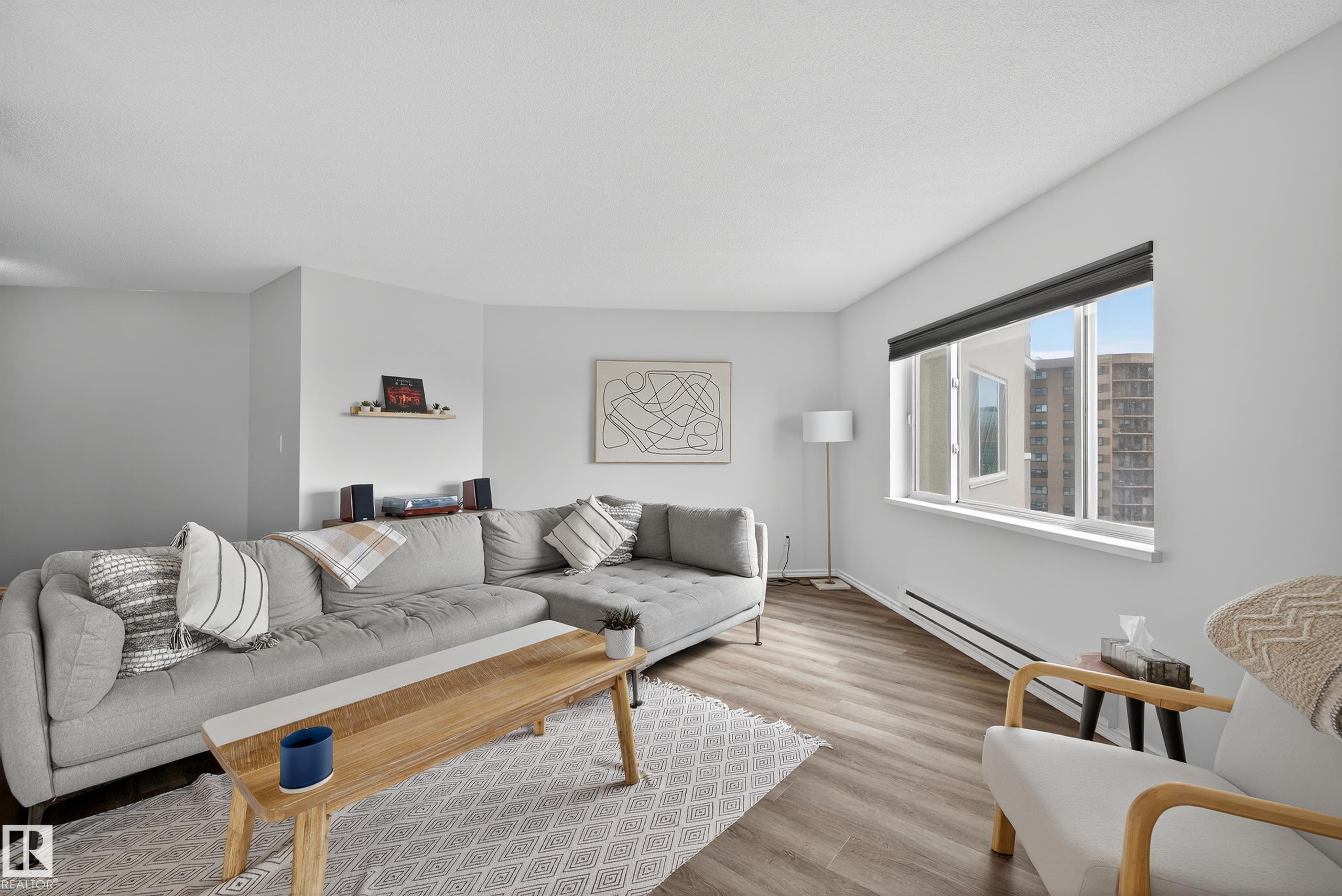 Photo 8 at 1303 - 10130 114 Street NW, Wîhkwêntôwin, Edmonton