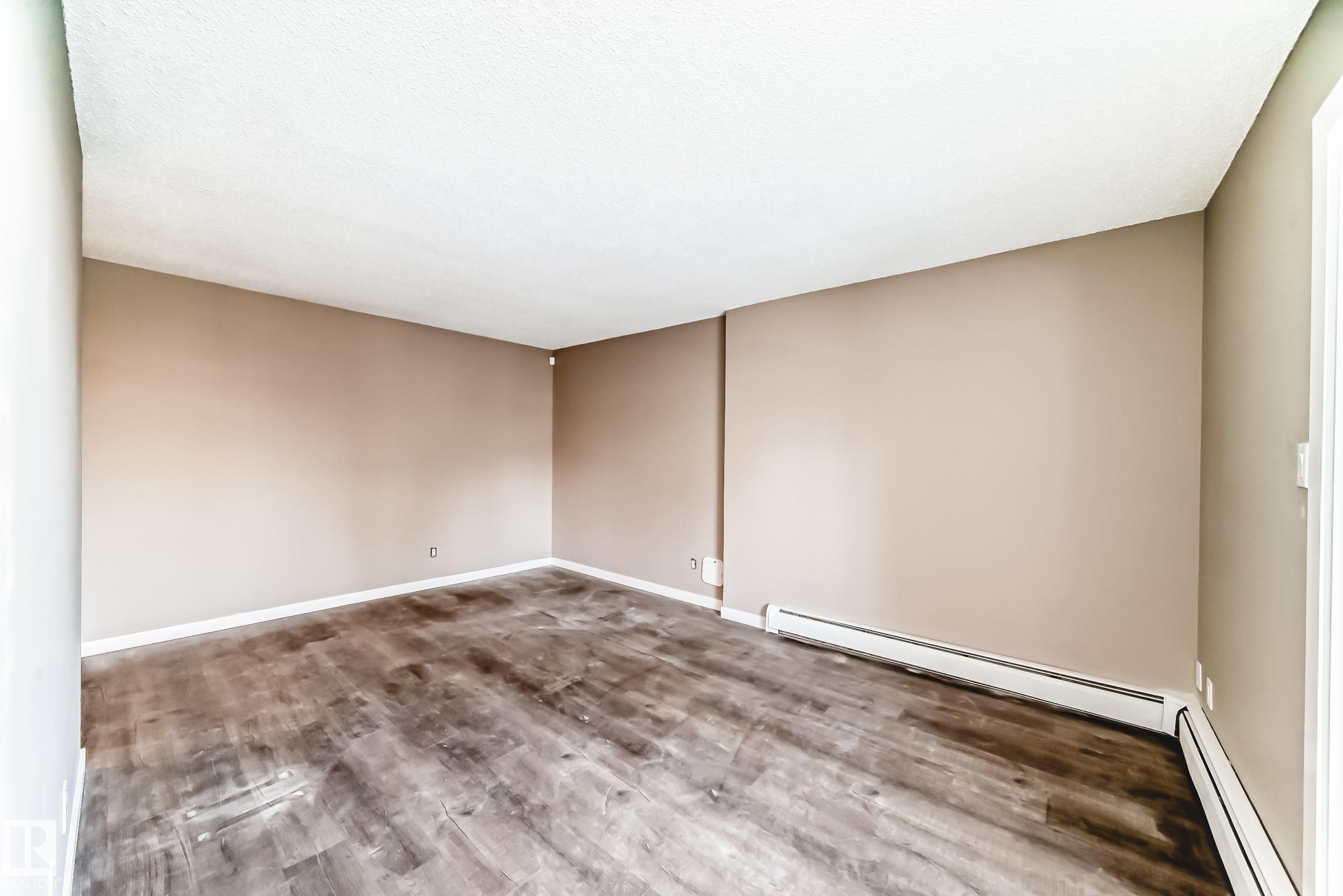 Photo 12 at 28 - 11255 31 Avenue NW, Sweet Grass, Edmonton