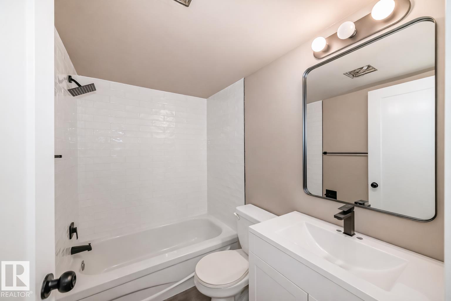 Photo 17 at 28 - 11255 31 Avenue NW, Sweet Grass, Edmonton