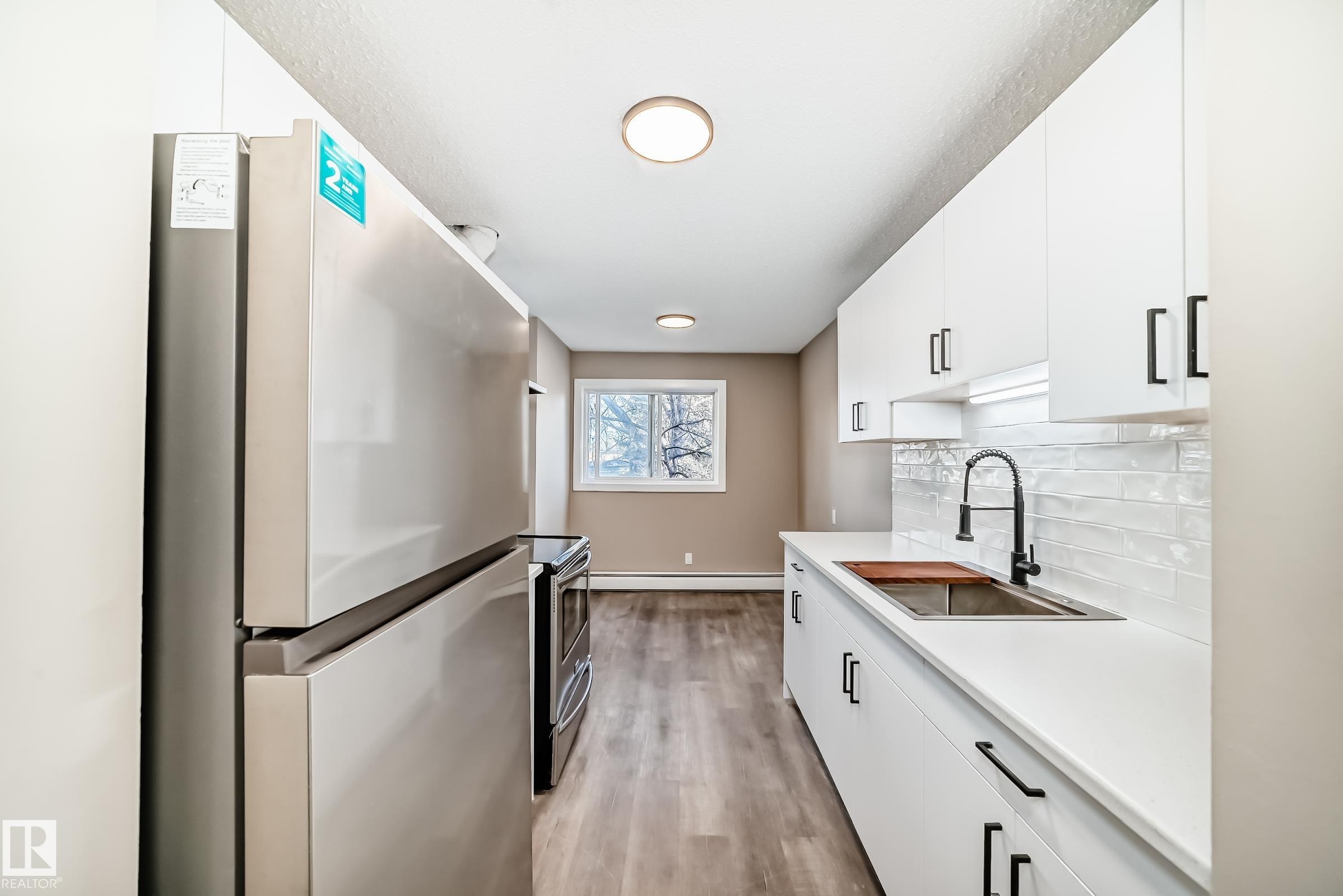 Photo 3 at 28 - 11255 31 Avenue NW, Sweet Grass, Edmonton