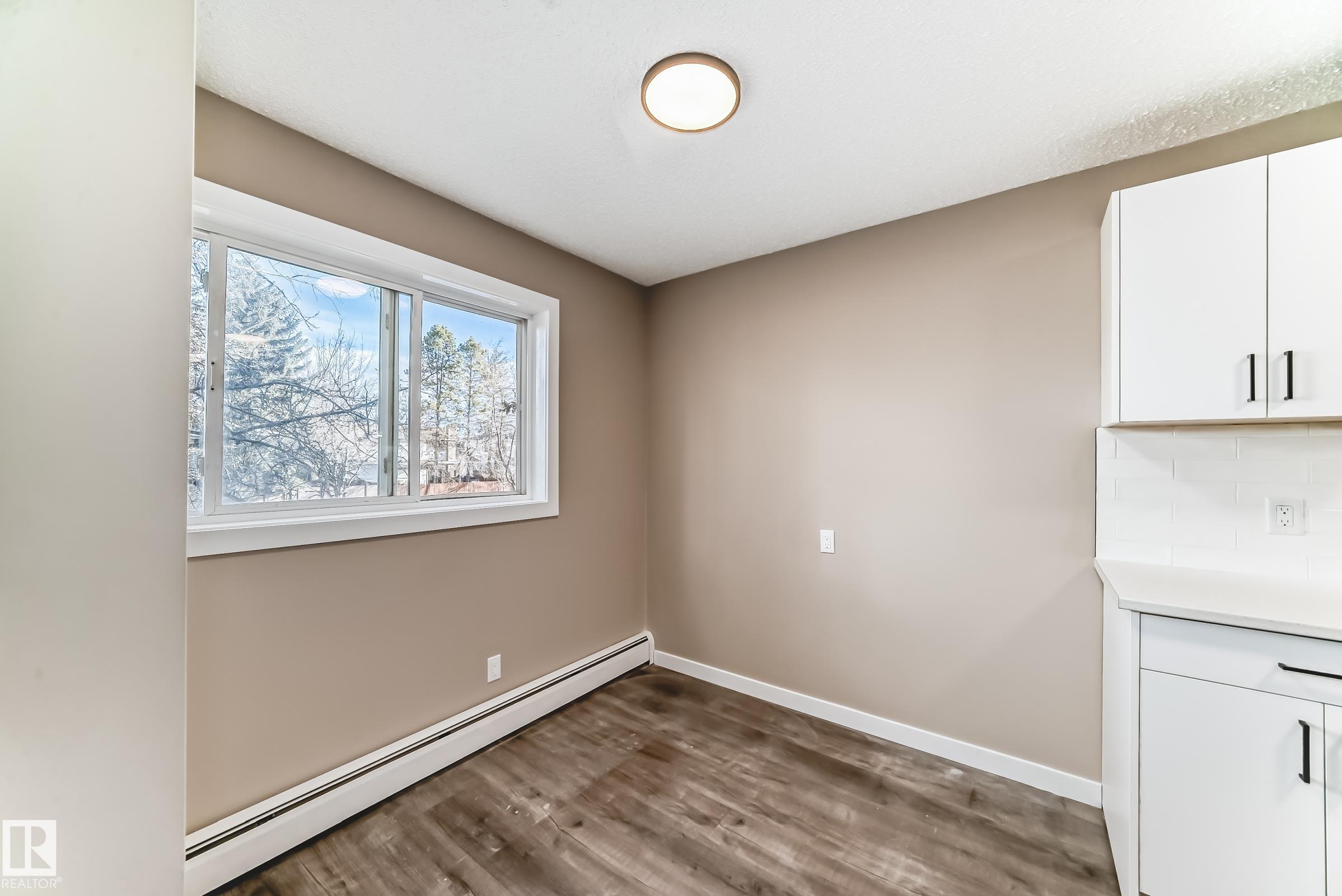 Photo 8 at 28 - 11255 31 Avenue NW, Sweet Grass, Edmonton