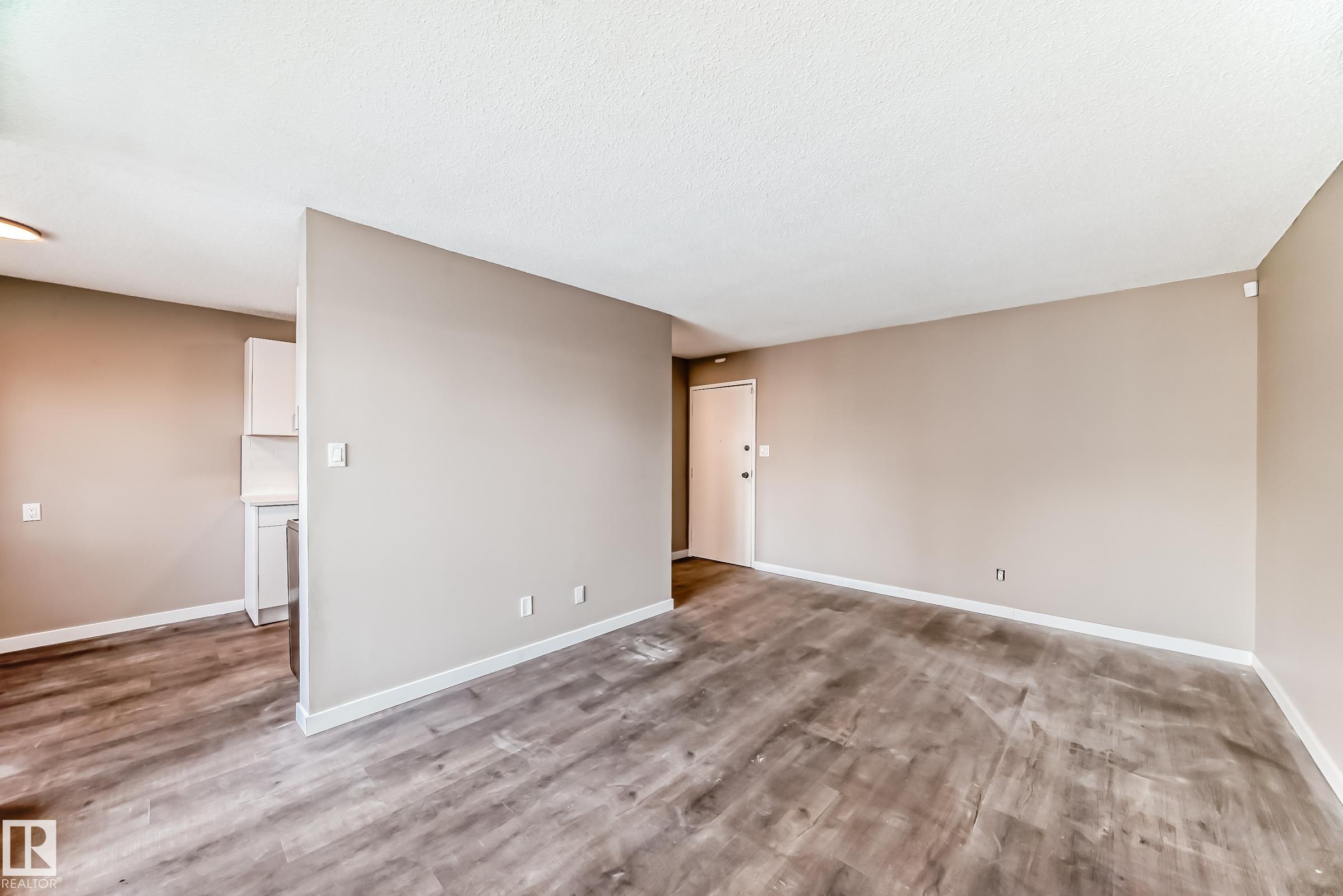 Photo 10 at 28 - 11255 31 Avenue NW, Sweet Grass, Edmonton