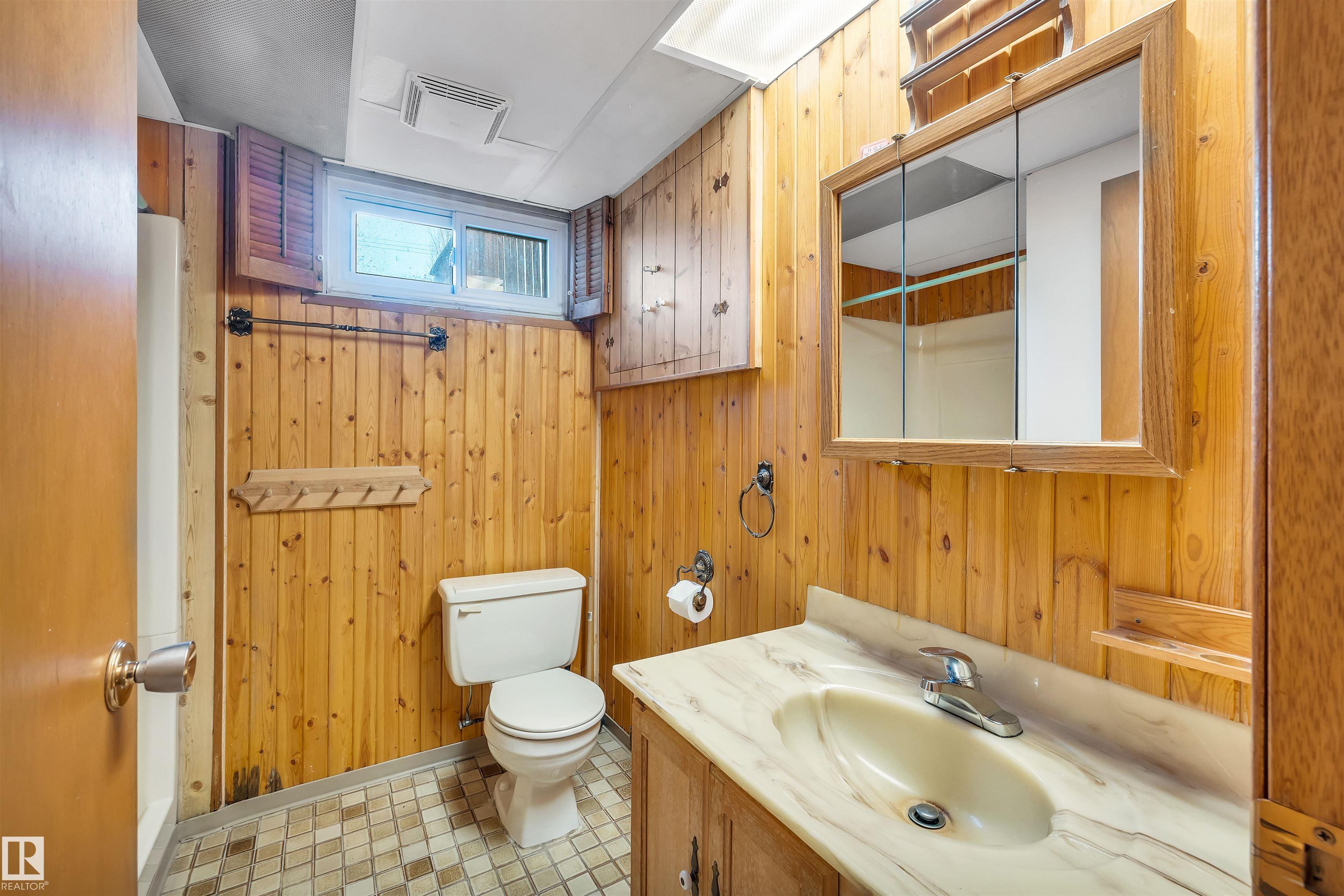 Photo 33 at 11231 41 Avenue NW, Royal Gardens, Edmonton