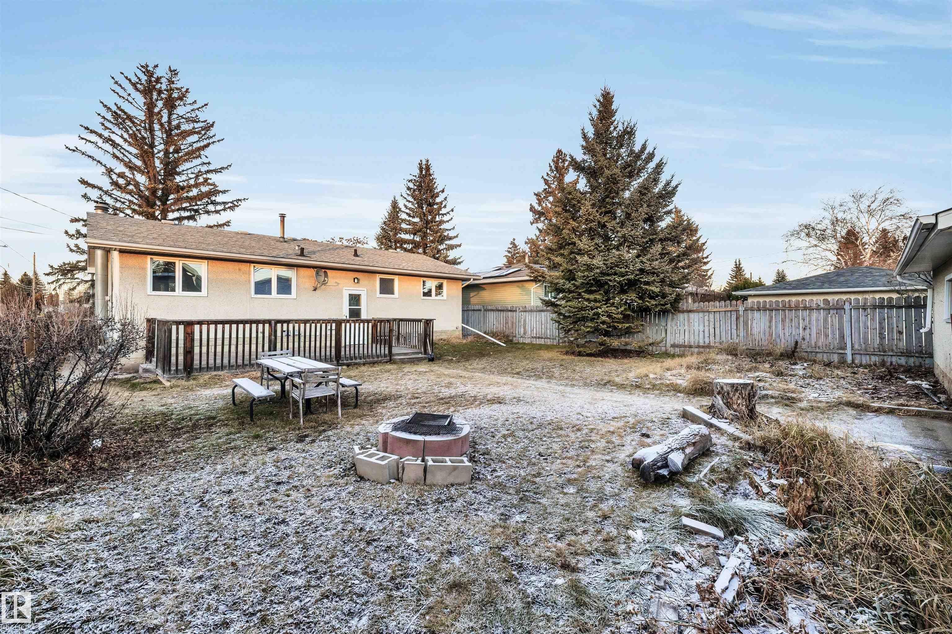 Photo 42 at 11231 41 Avenue NW, Royal Gardens, Edmonton