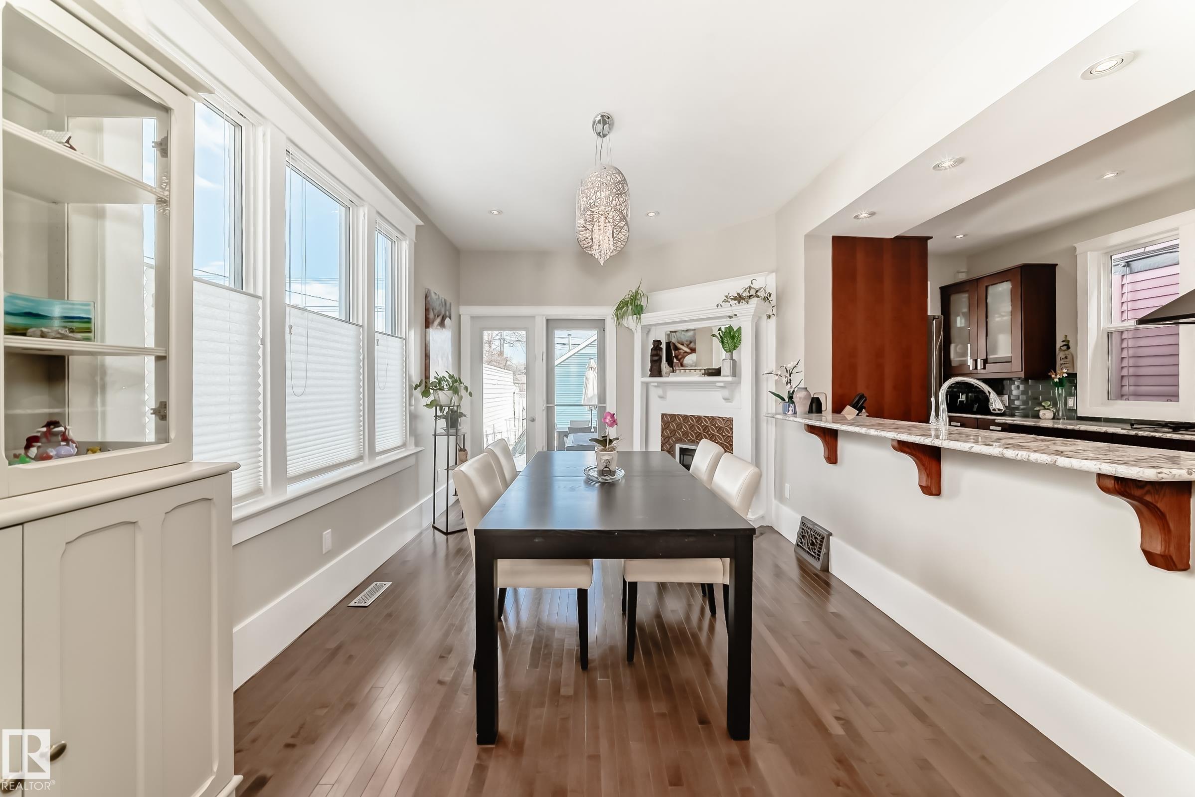 Photo 14 at 10989 125 Street NW, Westmount, Edmonton