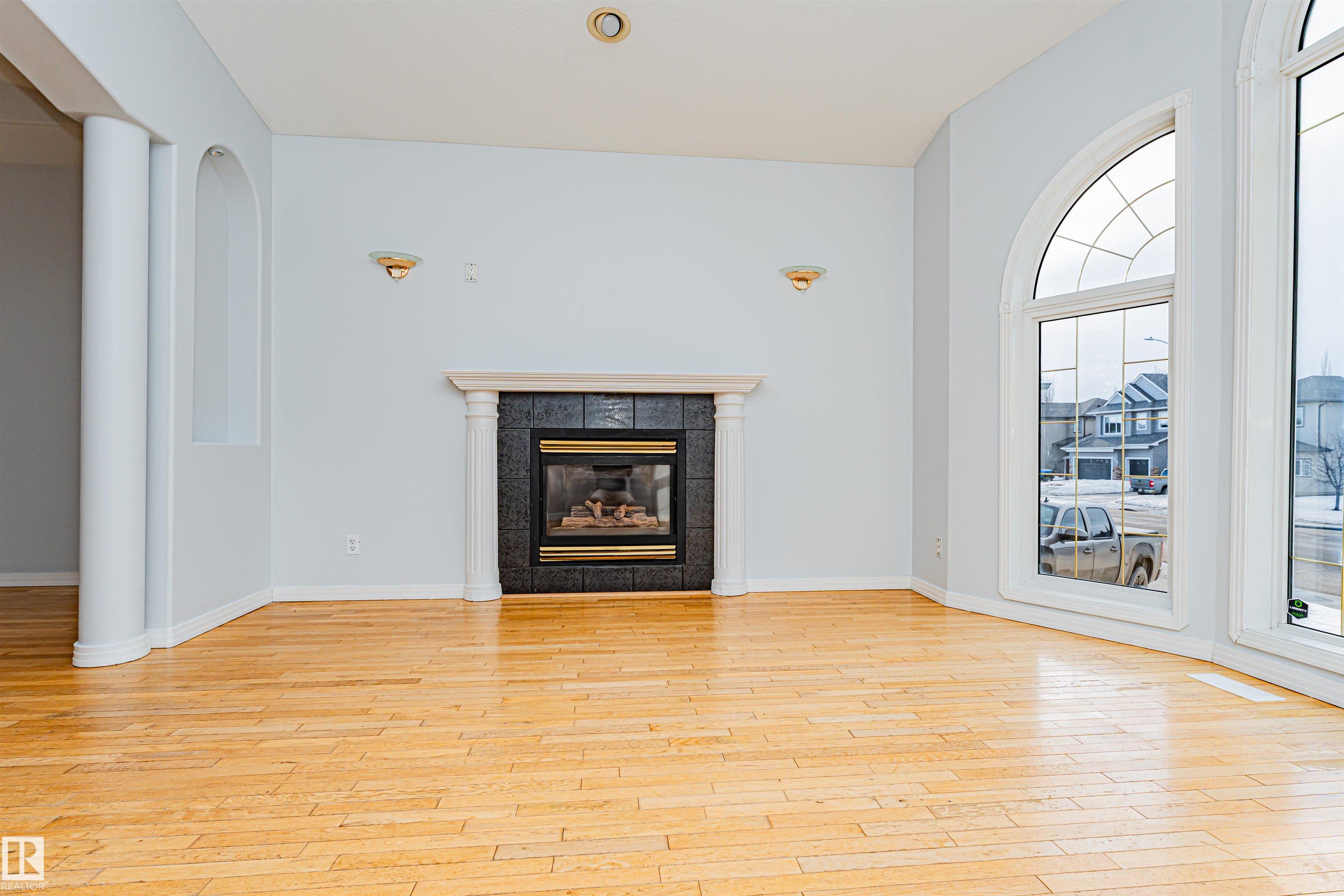 Photo 12 at 434 Grandin Drive, Morinville