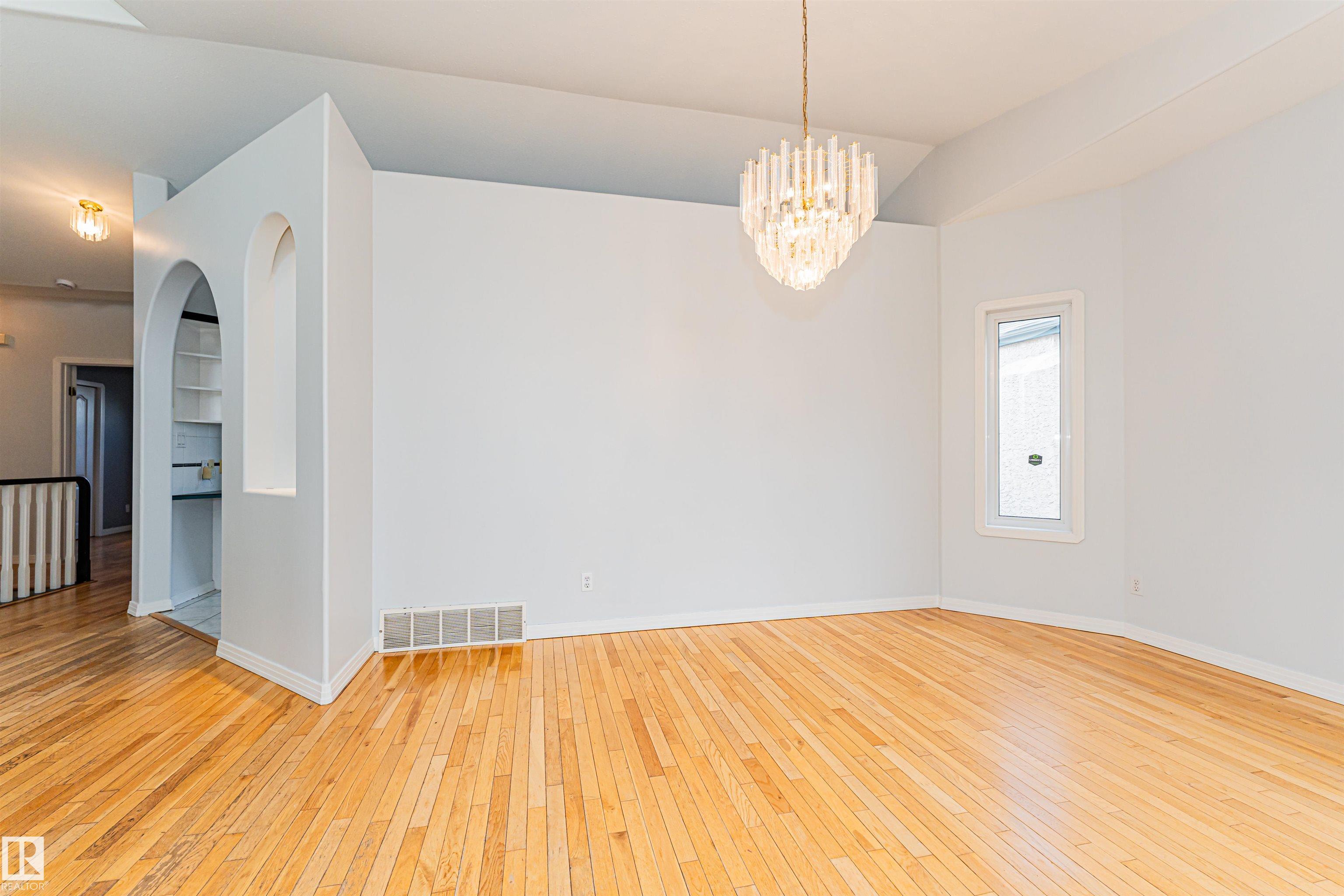 Photo 14 at 434 Grandin Drive, Morinville