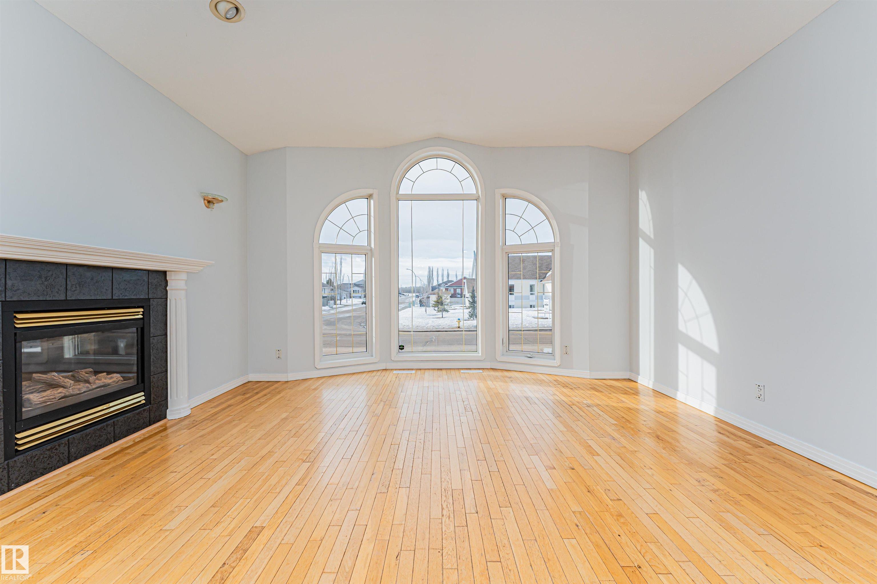 Photo 9 at 434 Grandin Drive, Morinville