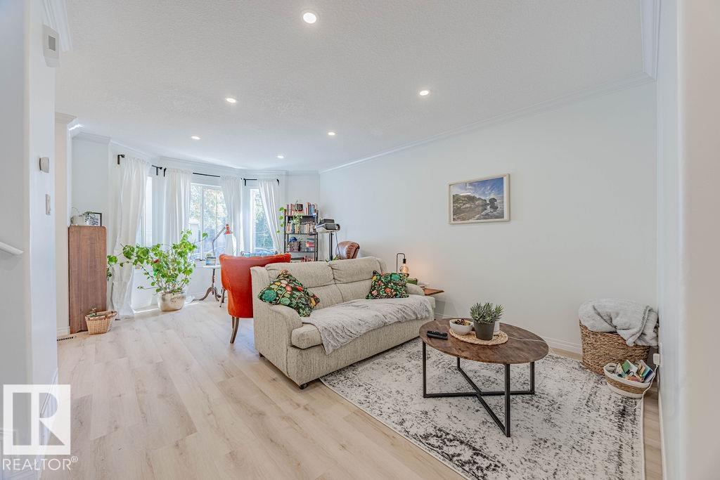 Photo 15 at 12828 126 Street NW, Calder, Edmonton