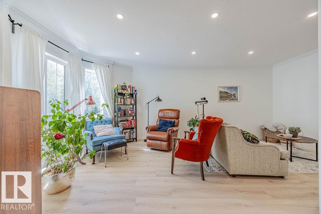 Photo 10 at 12828 126 Street NW, Calder, Edmonton