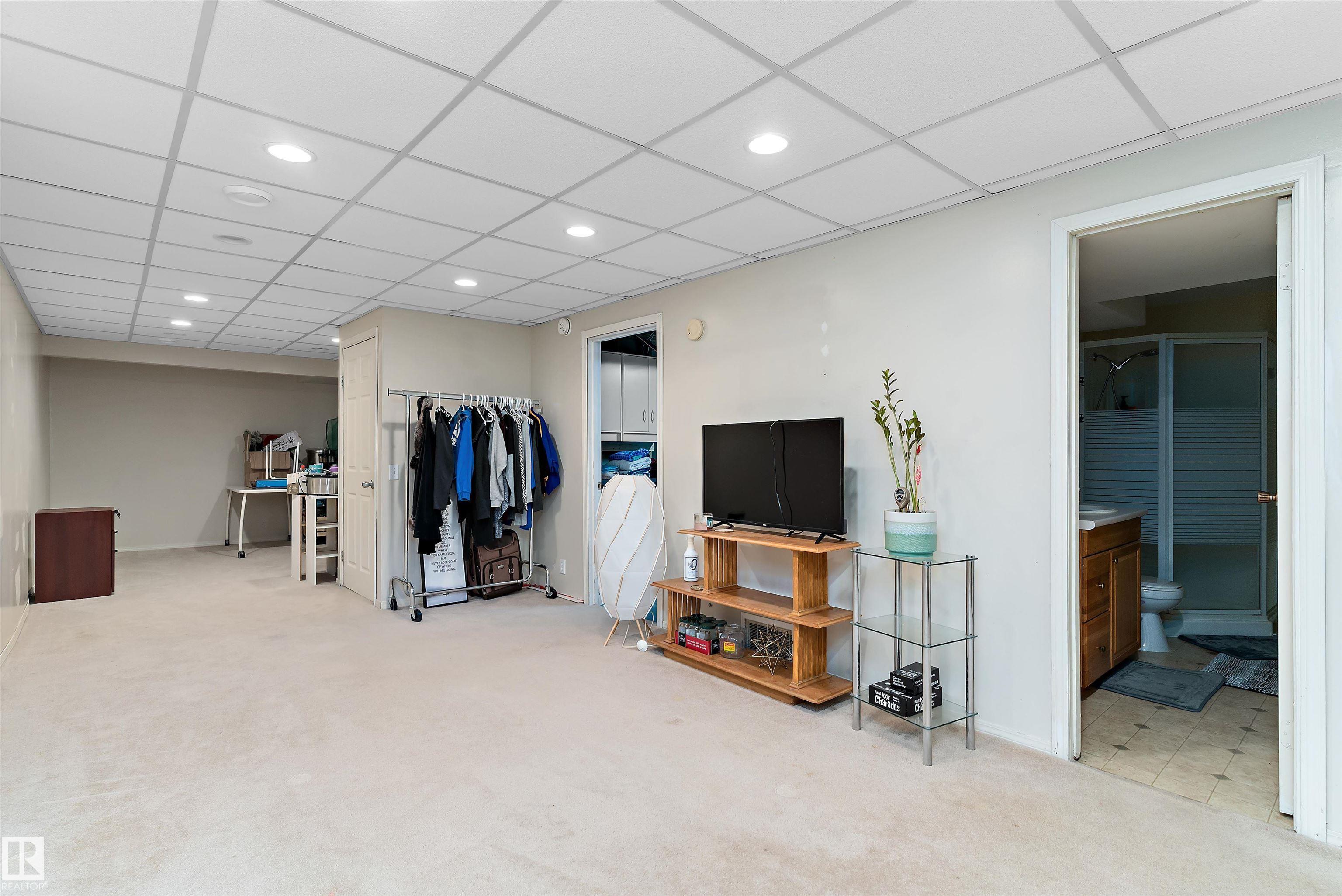 Photo 26 at 3536 12a Avenue NW, Crawford Plains, Edmonton