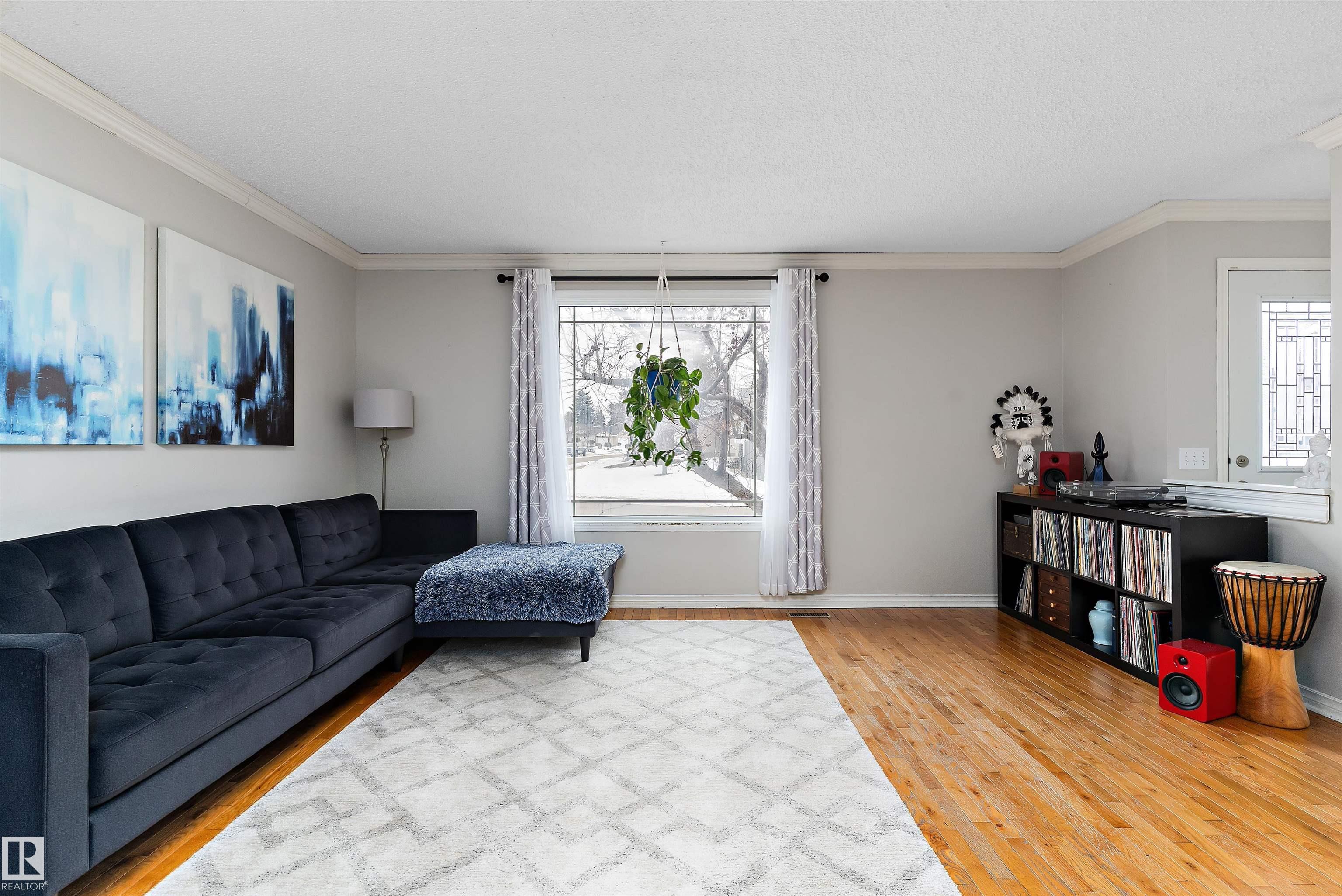 Photo 39 at 3536 12a Avenue NW, Crawford Plains, Edmonton