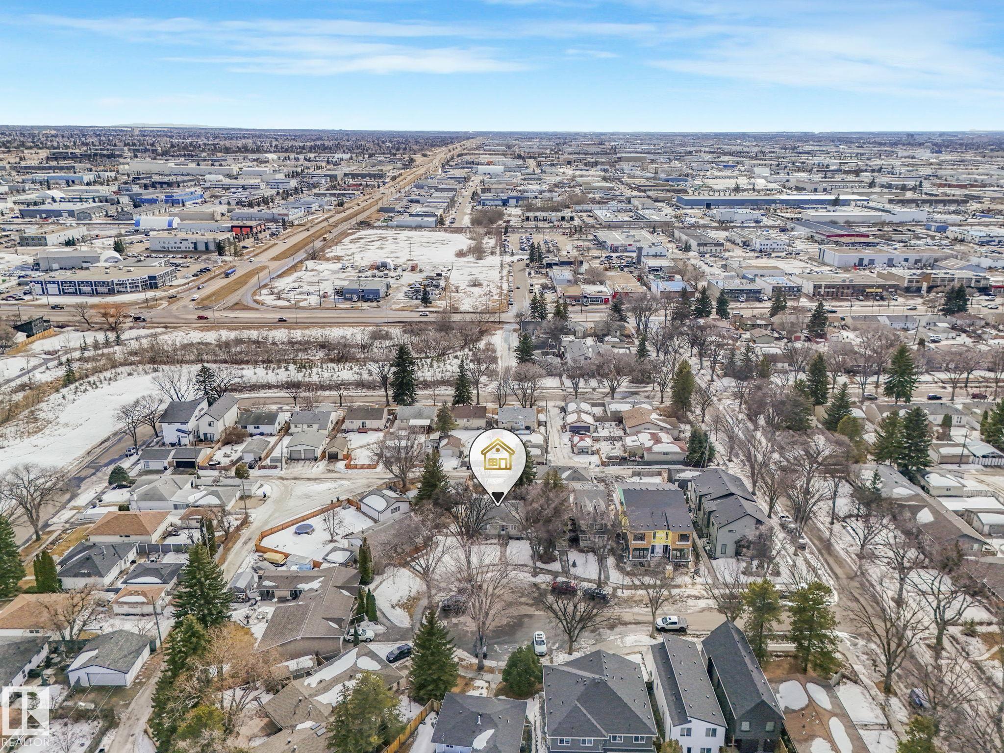 Photo 16 at 9107 65 Avenue NW, Hazeldean, Edmonton