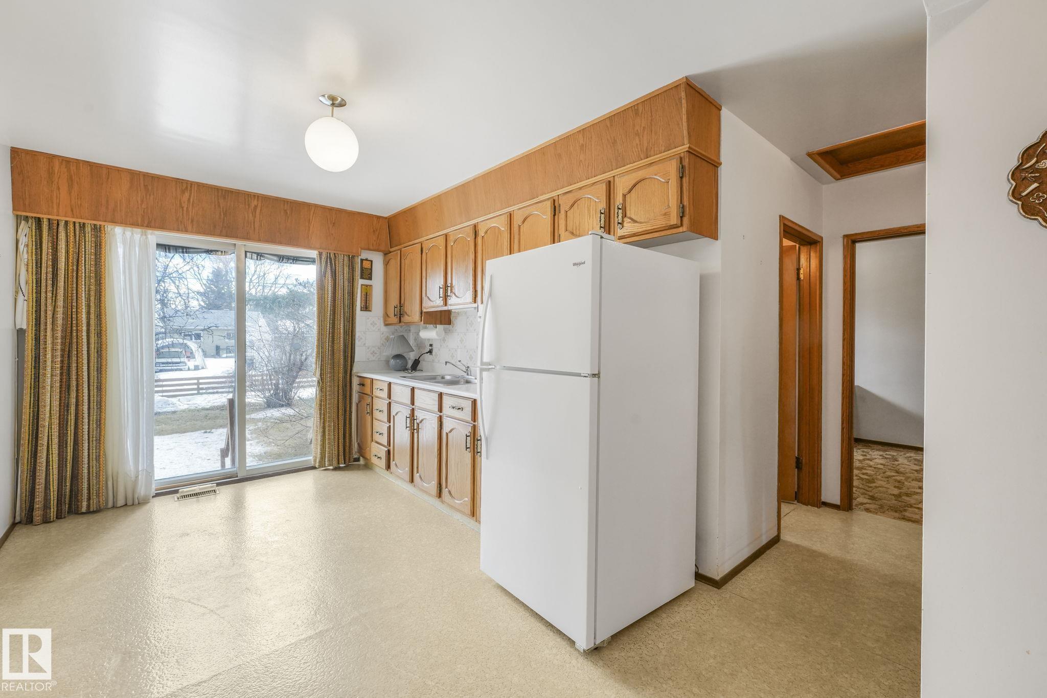 Photo 38 at 9107 65 Avenue NW, Hazeldean, Edmonton