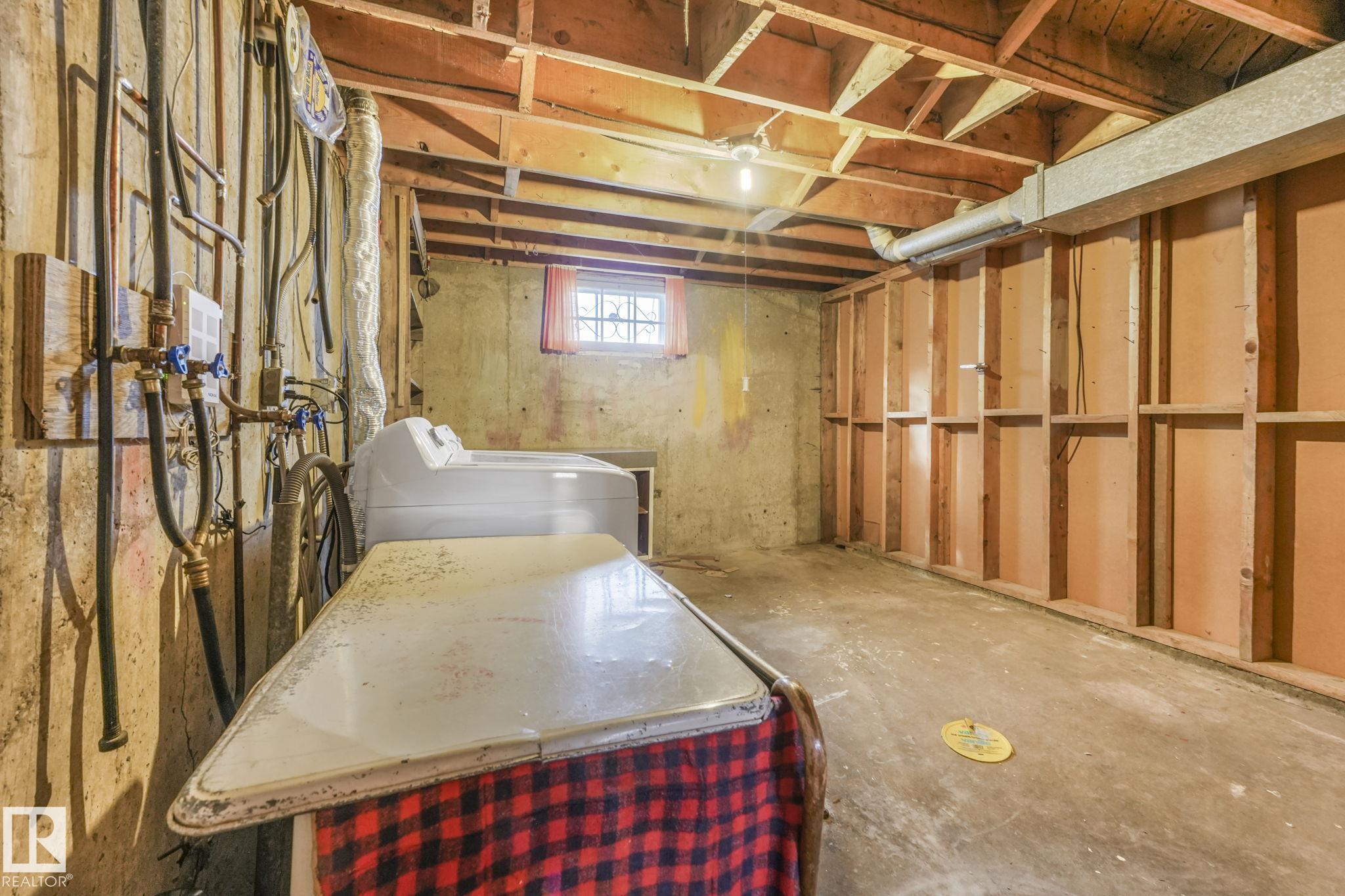 Photo 47 at 9107 65 Avenue NW, Hazeldean, Edmonton