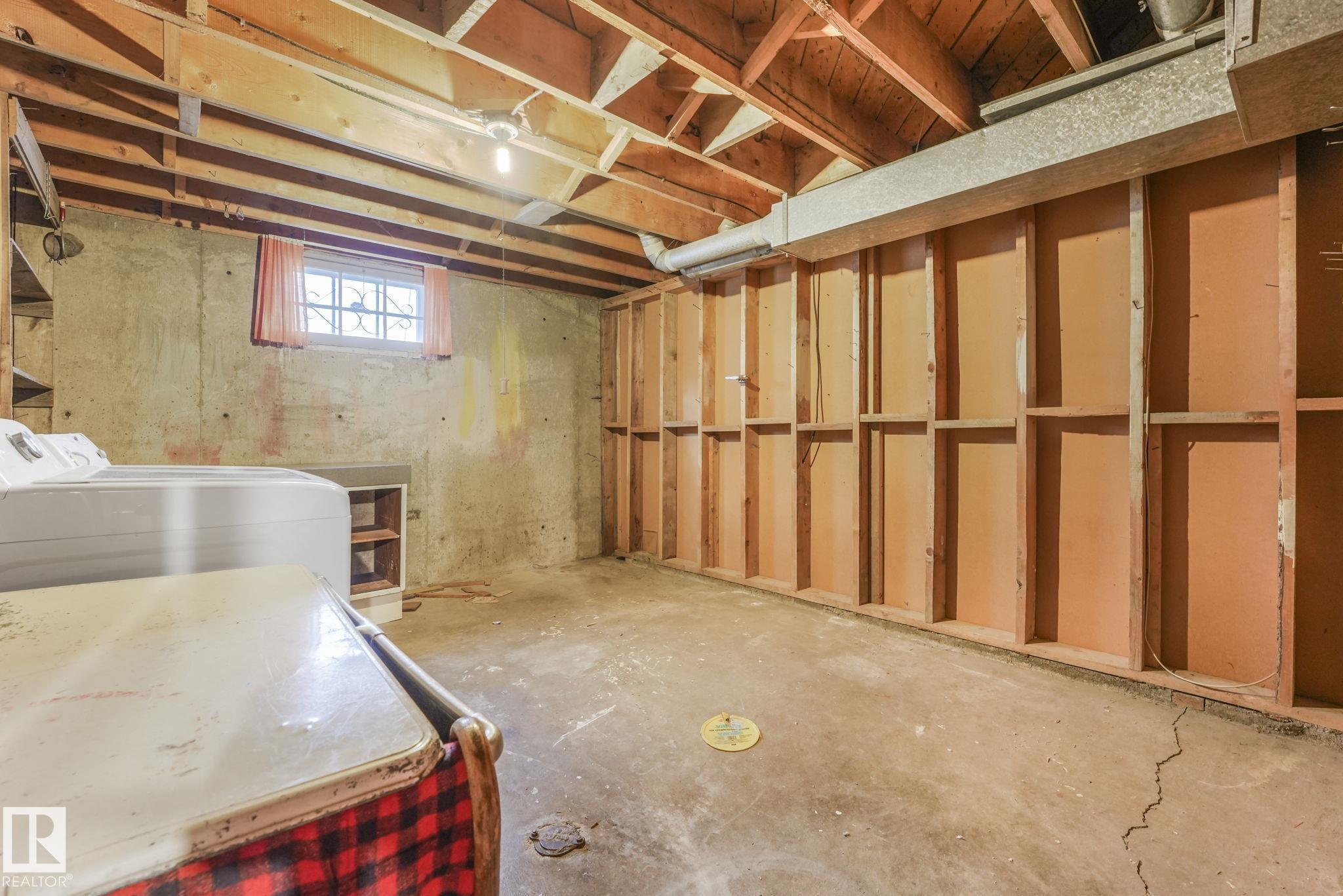 Photo 57 at 9107 65 Avenue NW, Hazeldean, Edmonton