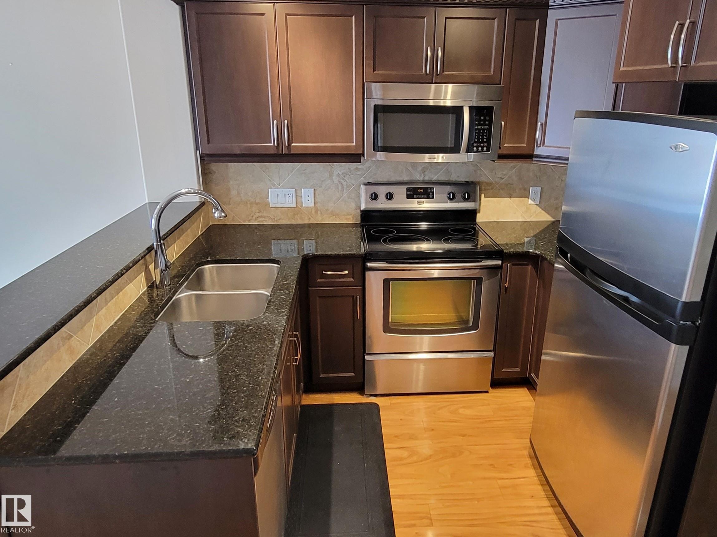 Photo 10 at 1005 - 10303 111 Street NW, Downtown, Edmonton