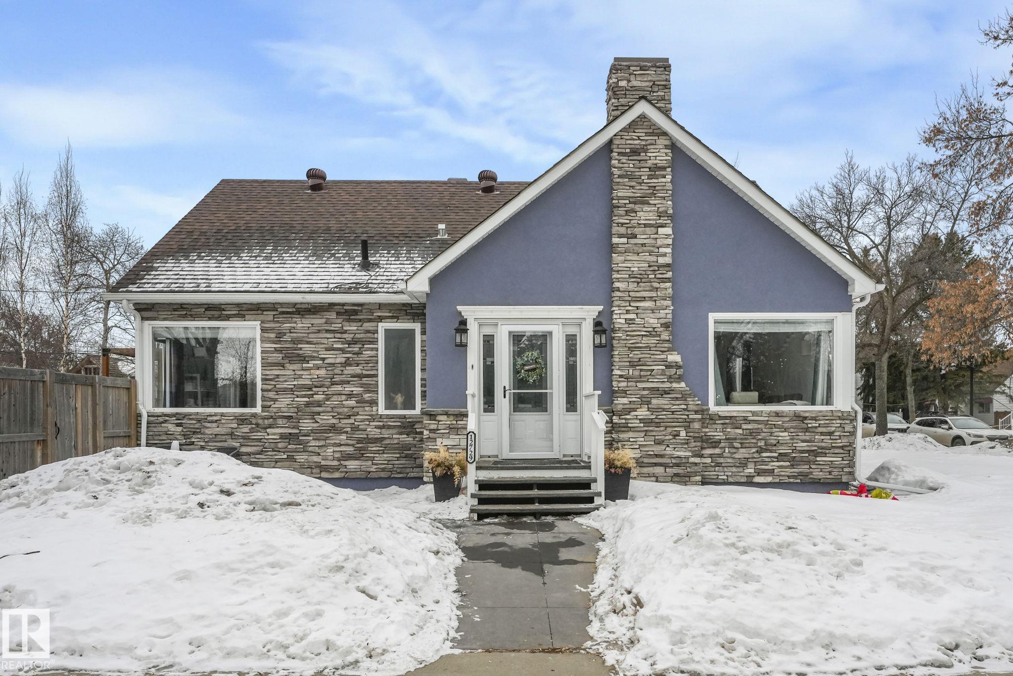 12729 108 Avenue NW, Westmount, Edmonton 2