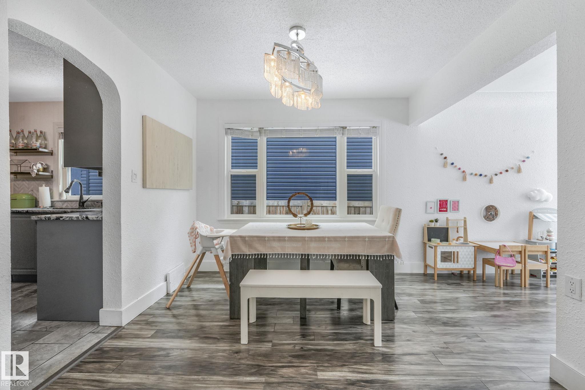 Photo 11 at 12729 108 Avenue NW, Westmount, Edmonton