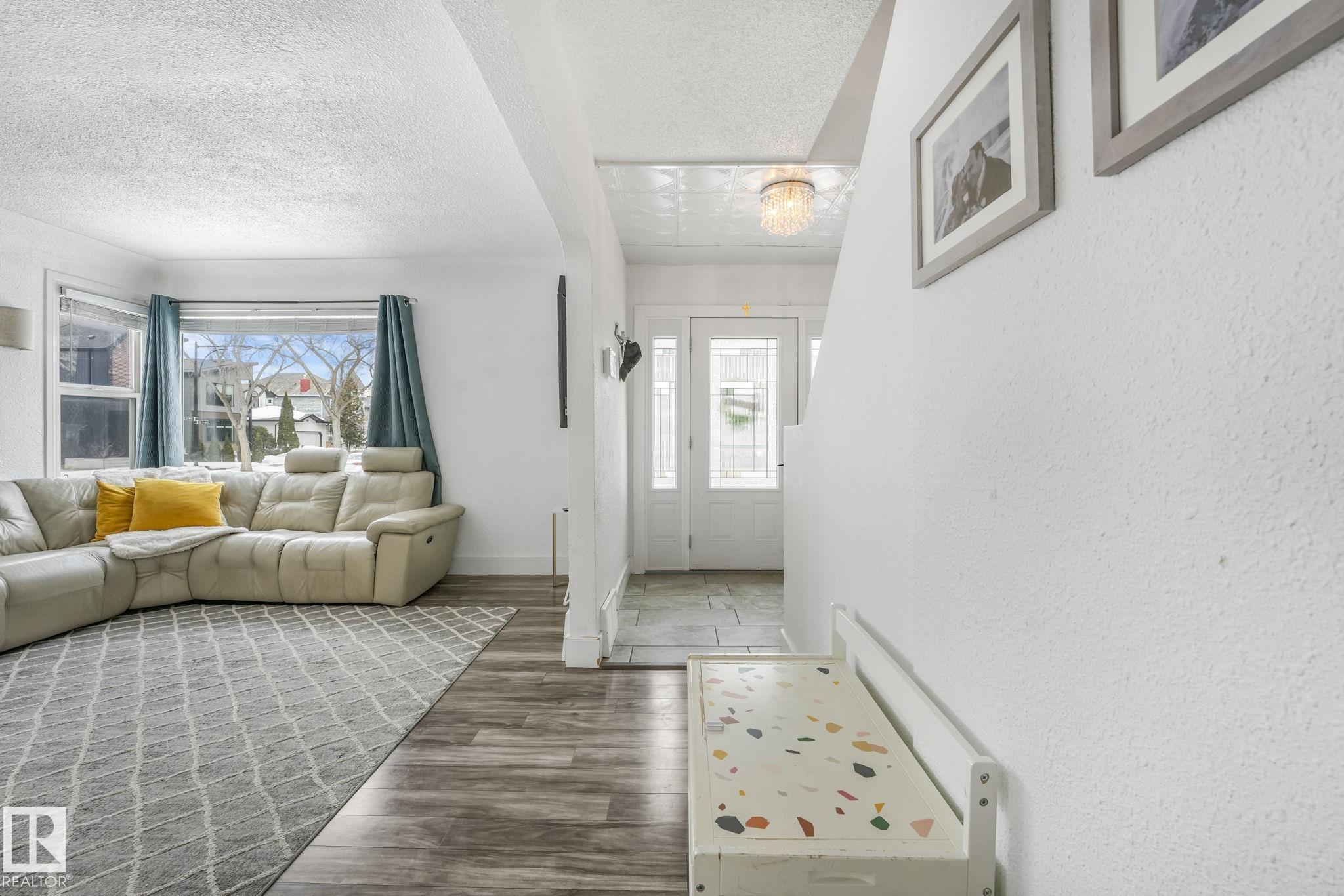 Photo 4 at 12729 108 Avenue NW, Westmount, Edmonton