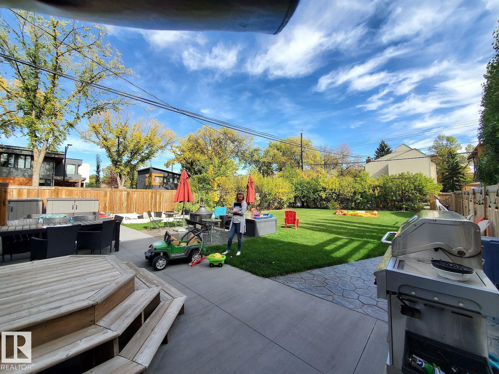 Photo 43 at 12729 108 Avenue NW, Westmount, Edmonton