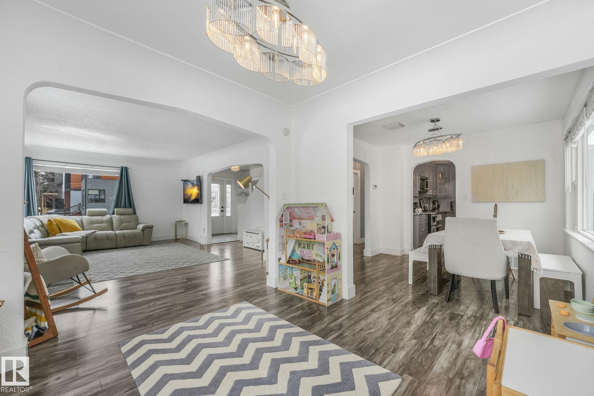 Photo 9 at 12729 108 Avenue NW, Westmount, Edmonton