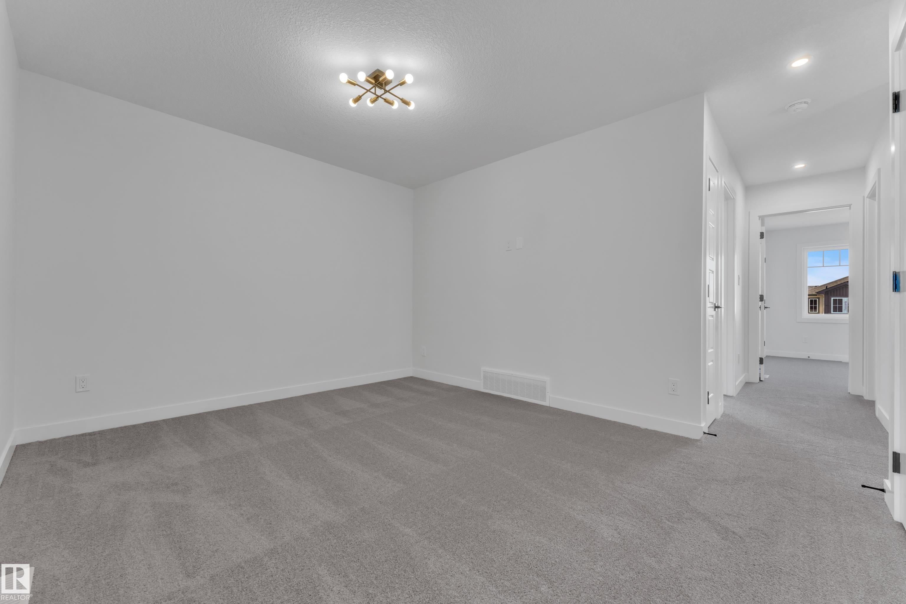 Photo 11 at 9619 89a Street, Morinville