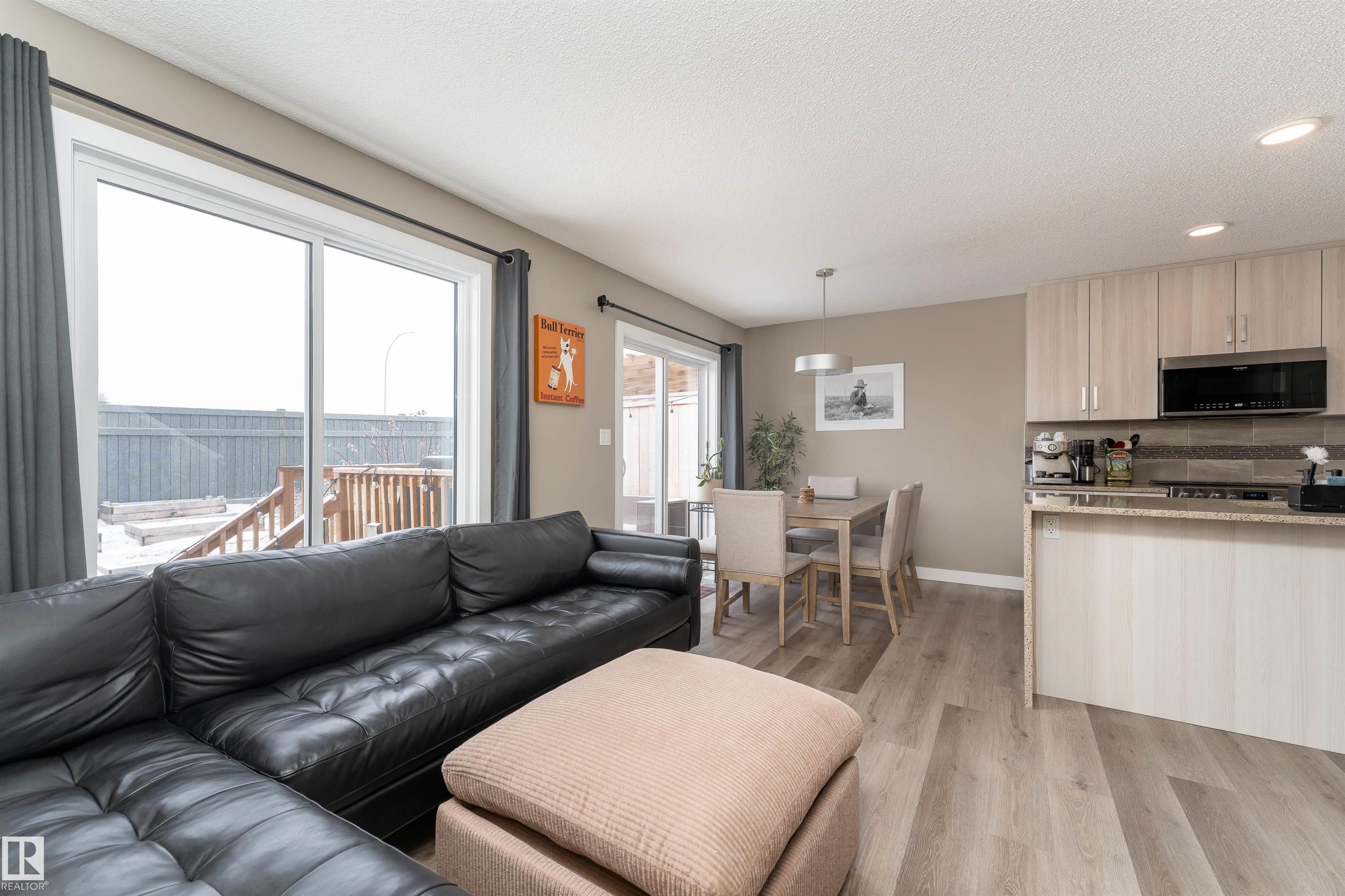 Photo 6 at 1964 Kroetsch Crescent SW, Keswick, Edmonton