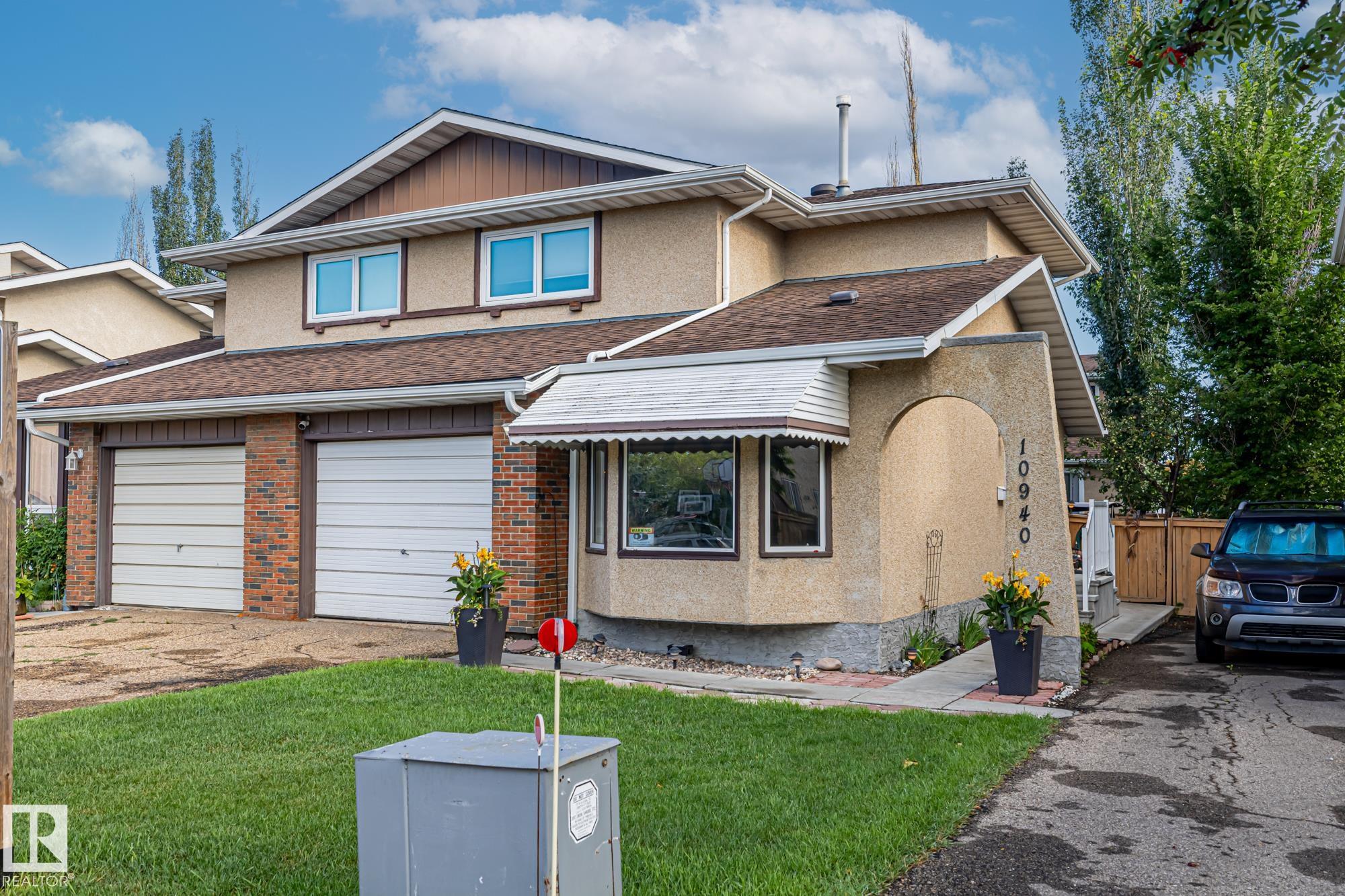 Photo 2 at 10940 Beaumaris Road NW, Lorelei, Edmonton