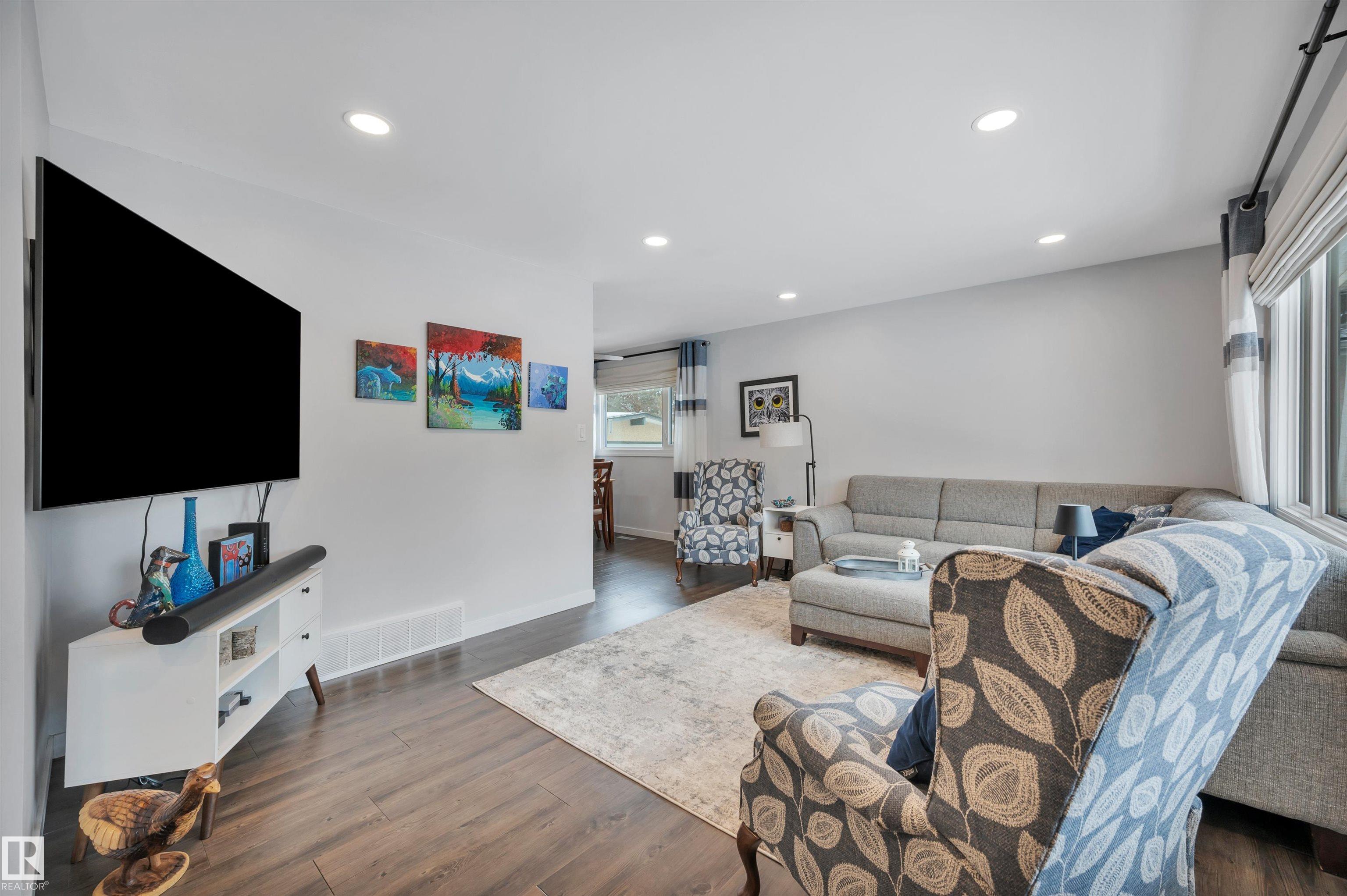 8 Glenwood Drive, Maplewood, Sherwood Park