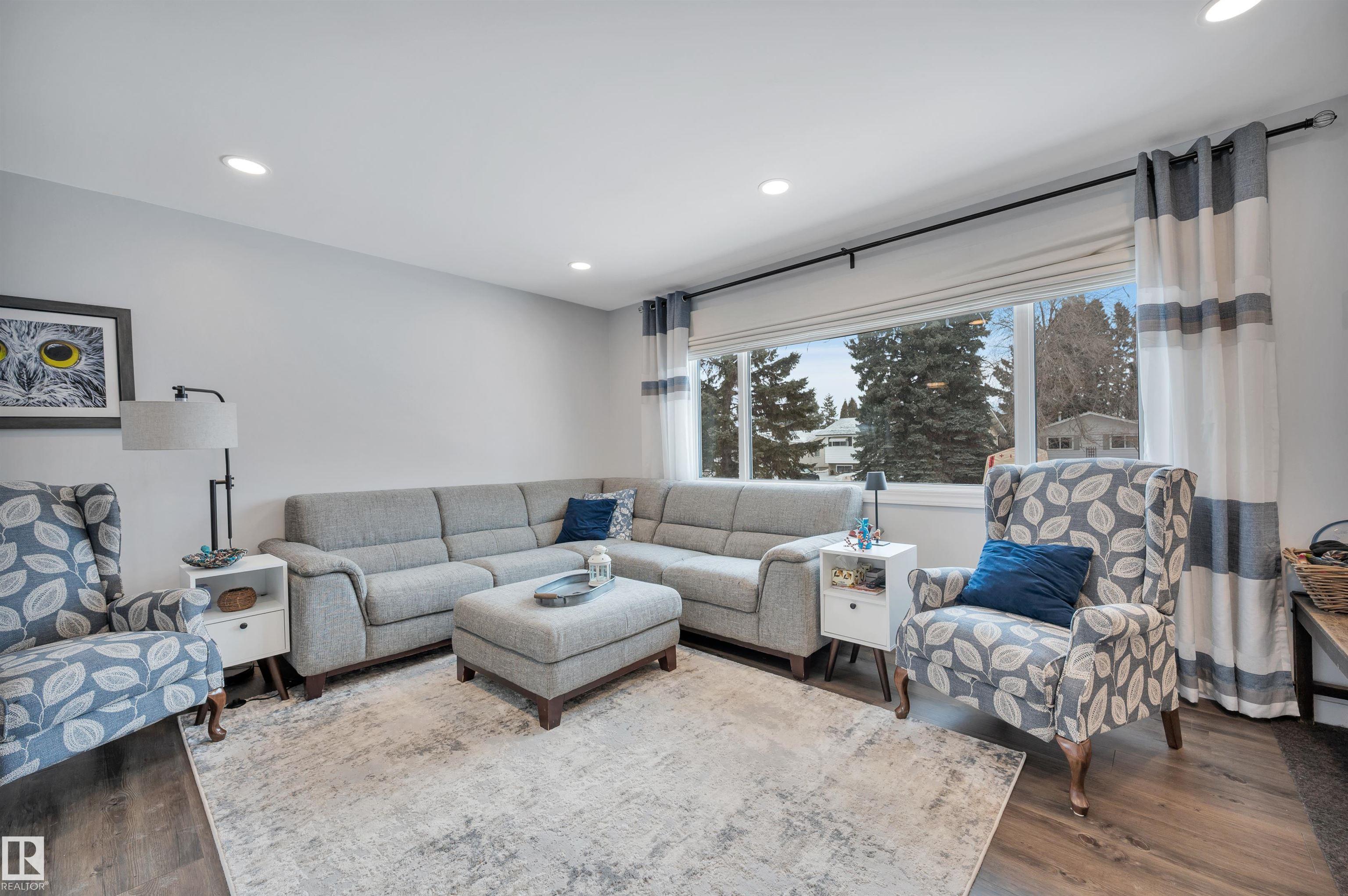 8 Glenwood Drive, Maplewood, Sherwood Park