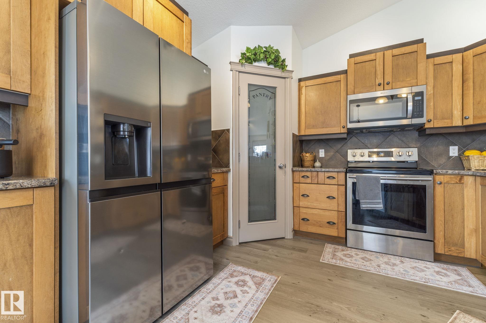 Photo 26 at 9308 106 Avenue, Morinville