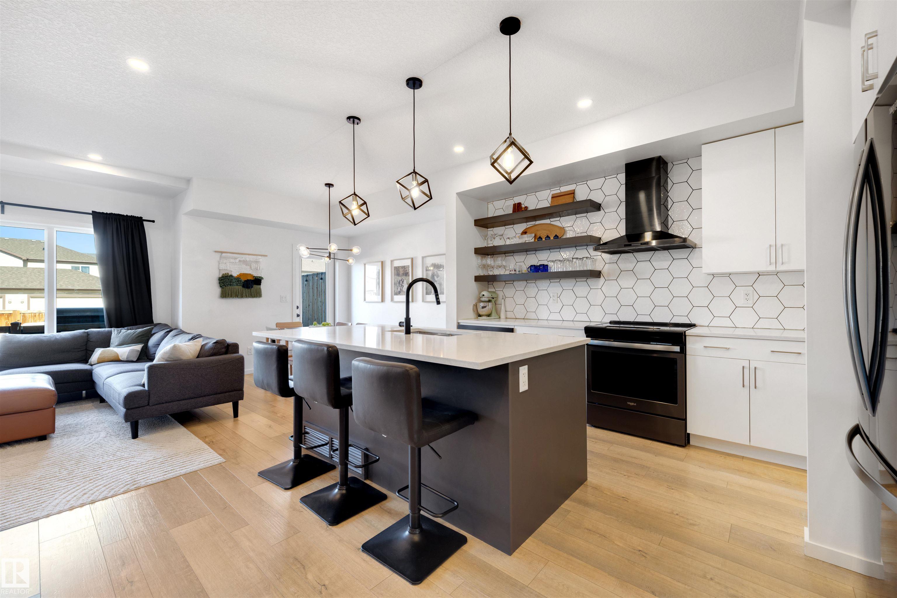 8028 174a Avenue NW, Crystallina Nera West, Edmonton 2