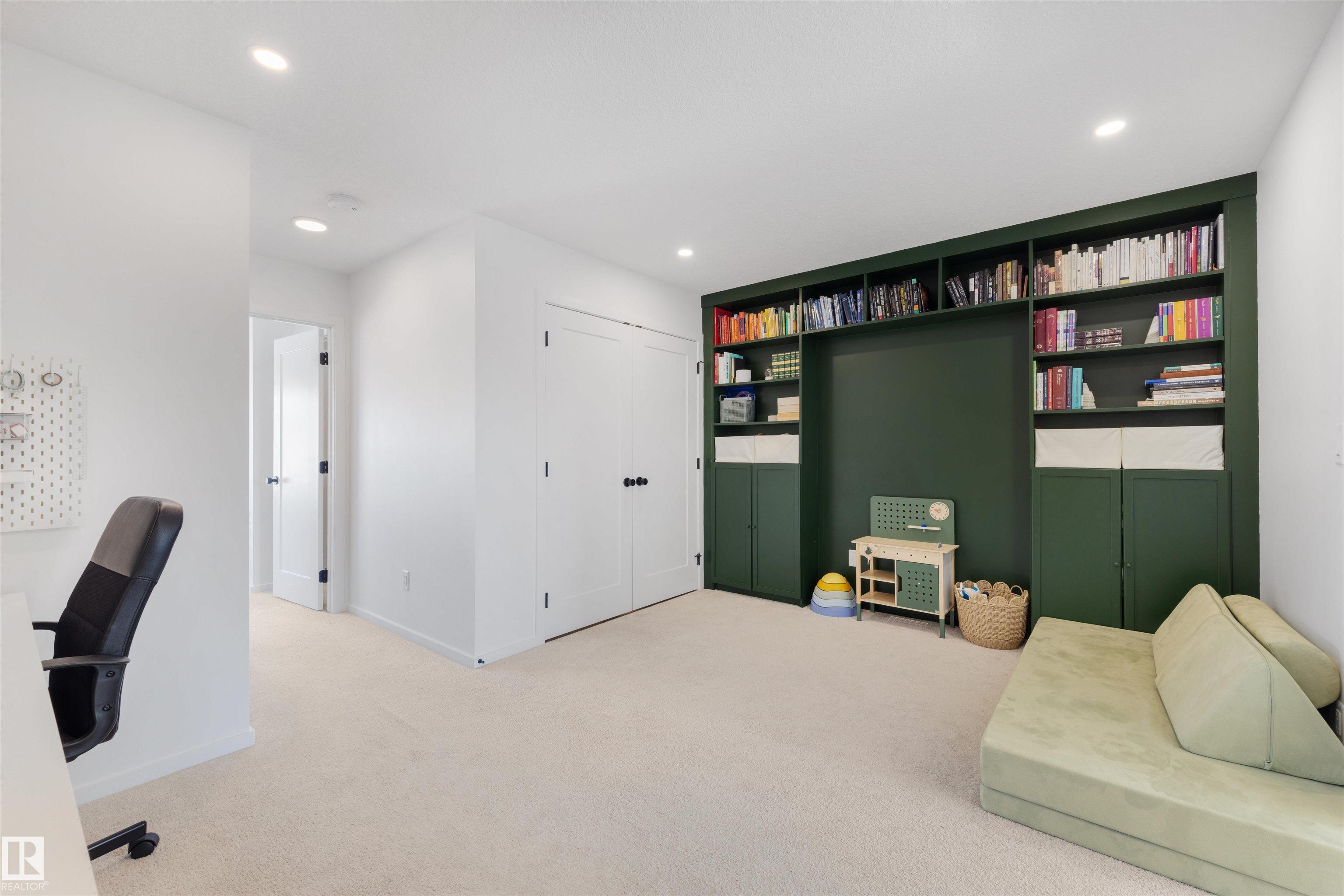 Photo 16 at 8028 174a Avenue NW, Crystallina Nera West, Edmonton