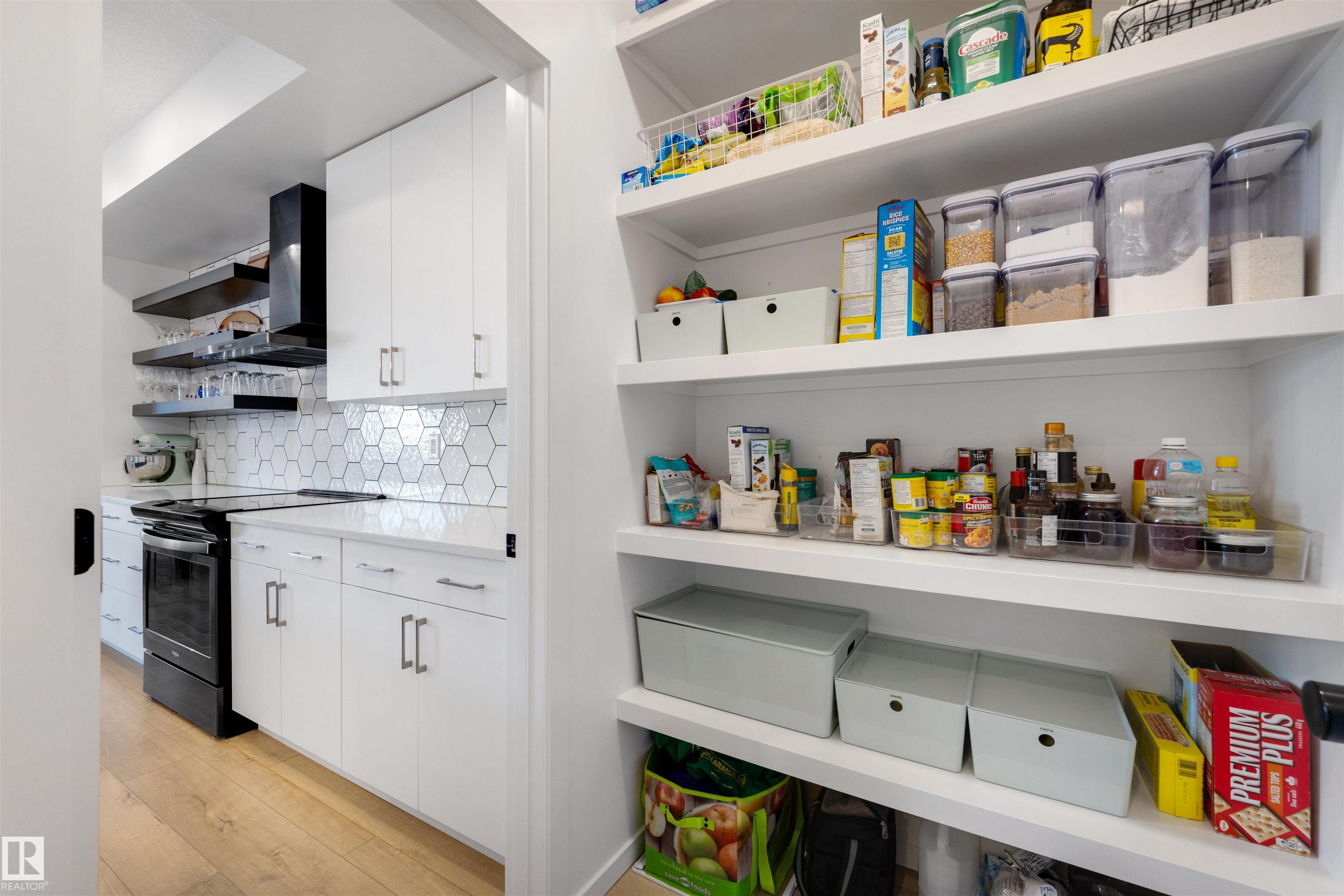 Photo 7 at 8028 174a Avenue NW, Crystallina Nera West, Edmonton