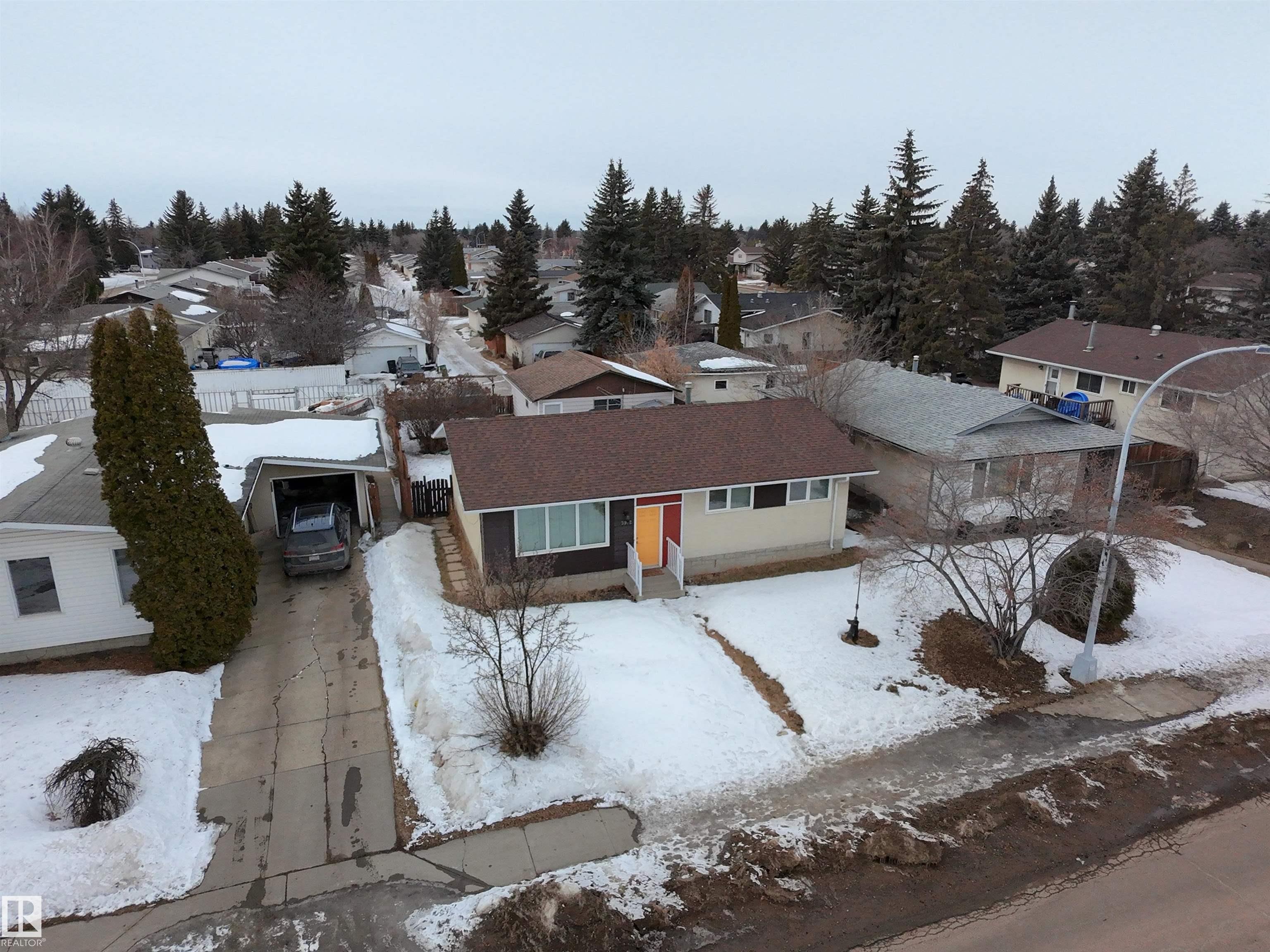 Photo 4 at 3912 108 Street NW, Duggan, Edmonton