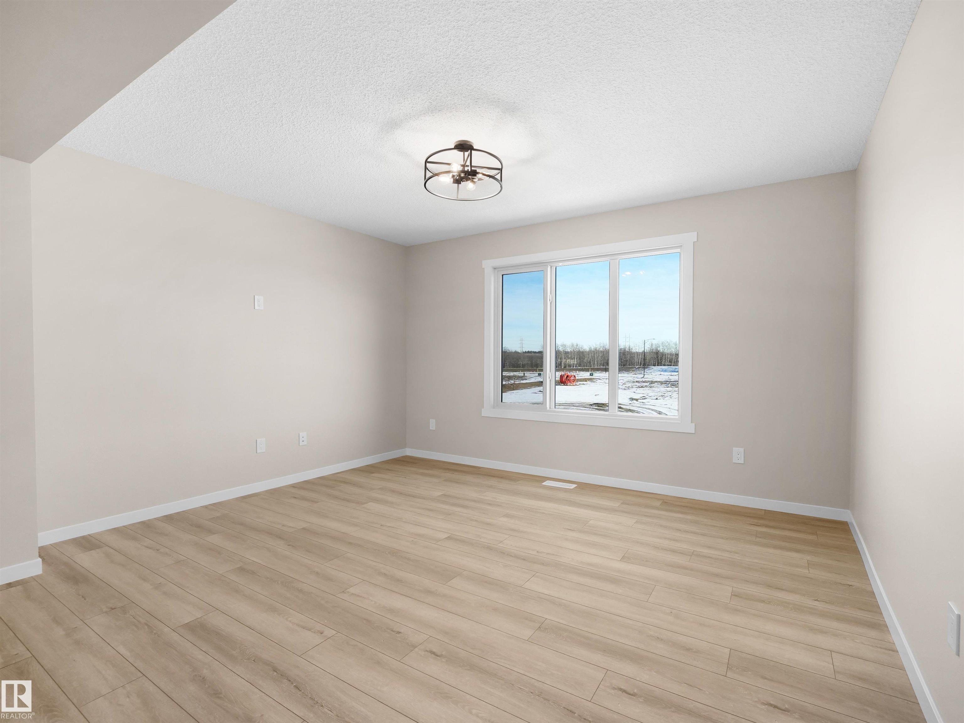 Photo 6 at 515 Aster Drive NW, Aster, Edmonton
