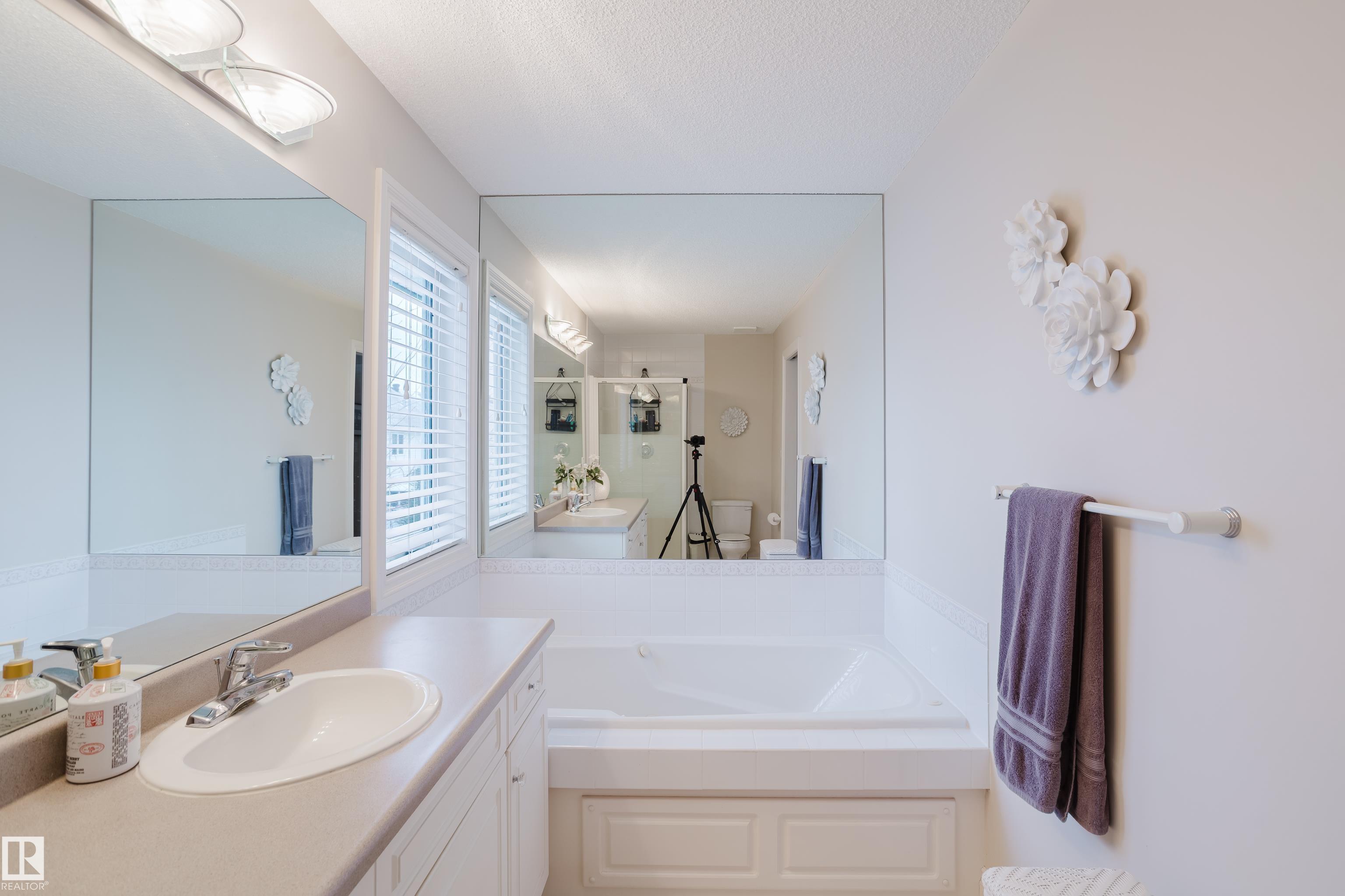 Photo 32 at 11660 15 Avenue NW, Twin Brooks, Edmonton