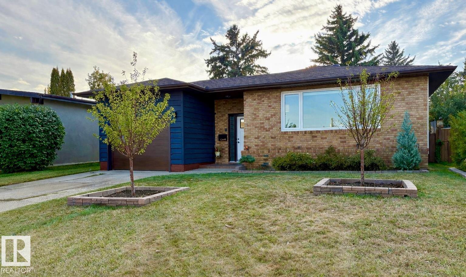 Photo 2 at 10648 75 Street NW, Forest Heights, Edmonton