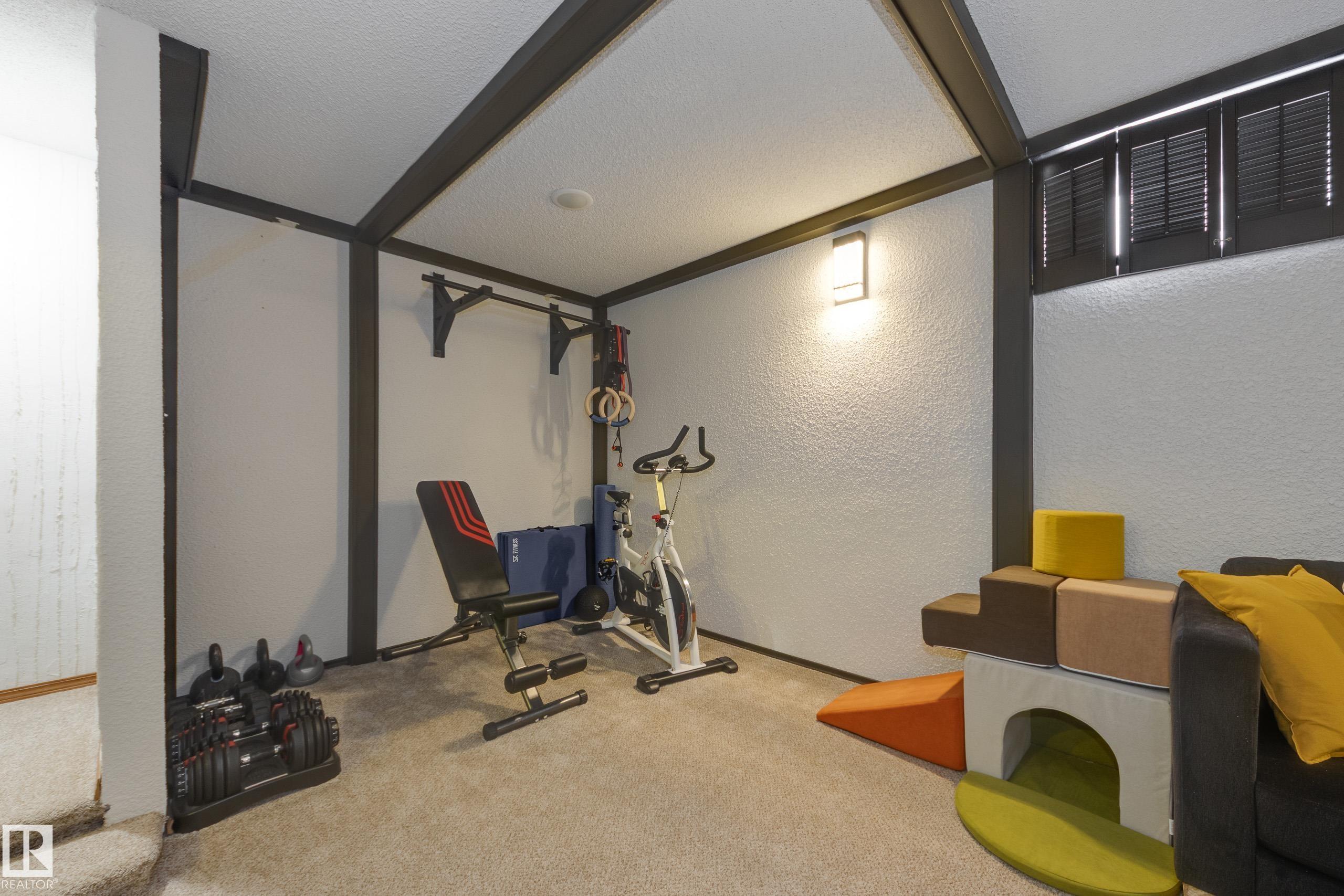 Photo 30 at 10648 75 Street NW, Forest Heights, Edmonton