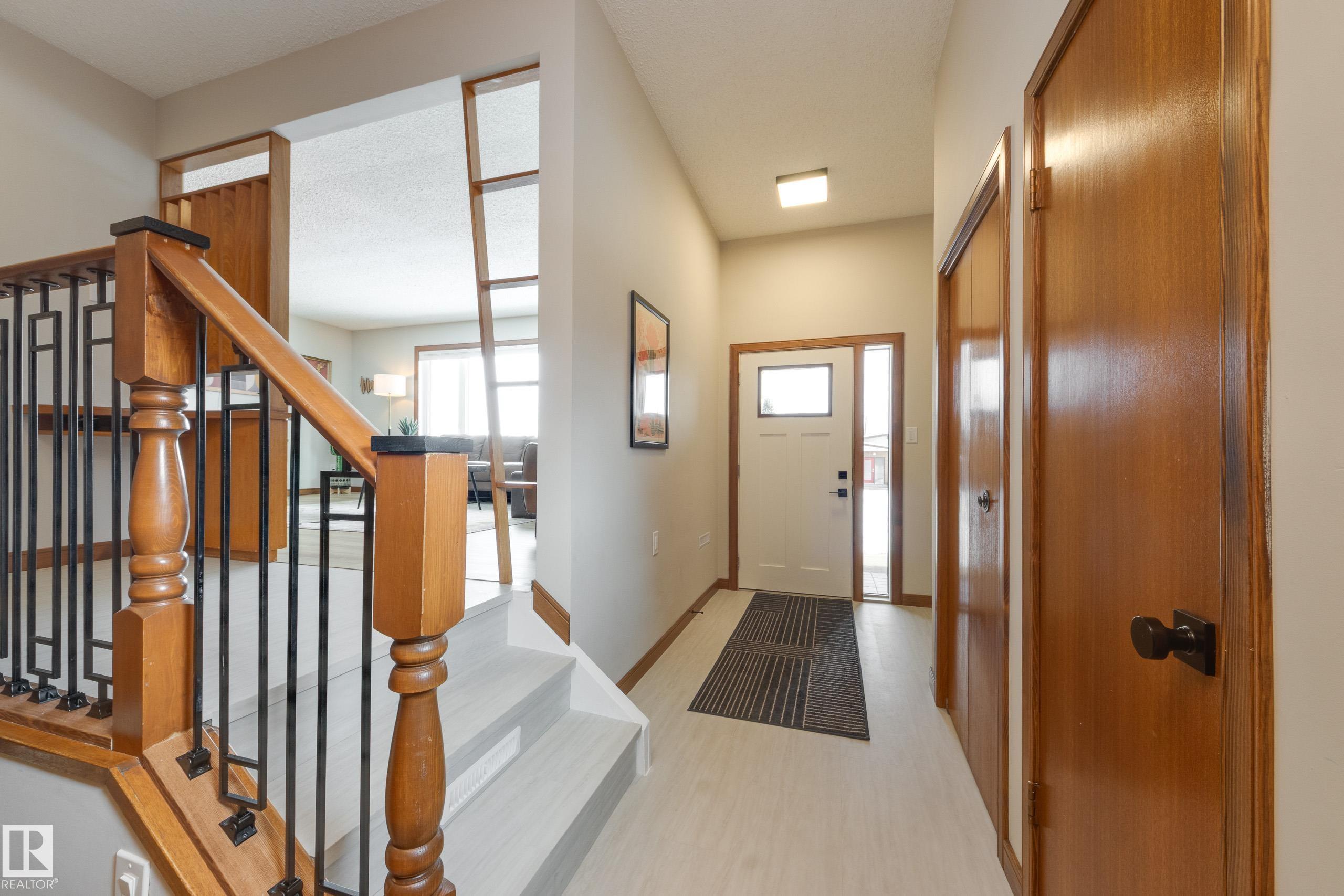 Photo 4 at 10648 75 Street NW, Forest Heights, Edmonton