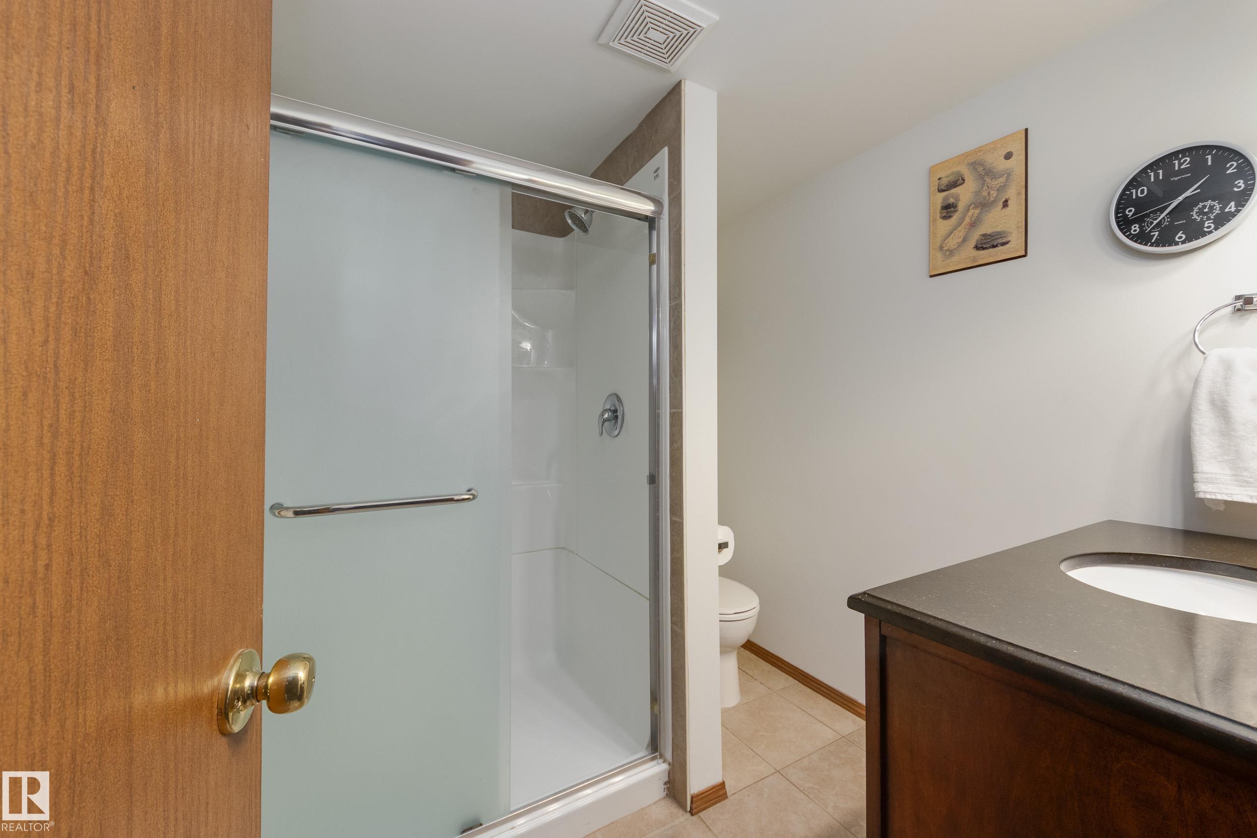 Photo 38 at 10648 75 Street NW, Forest Heights, Edmonton