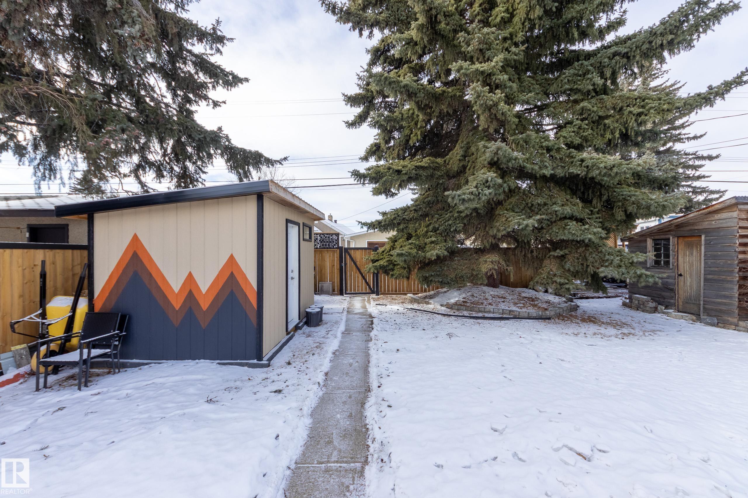 Photo 43 at 10648 75 Street NW, Forest Heights, Edmonton