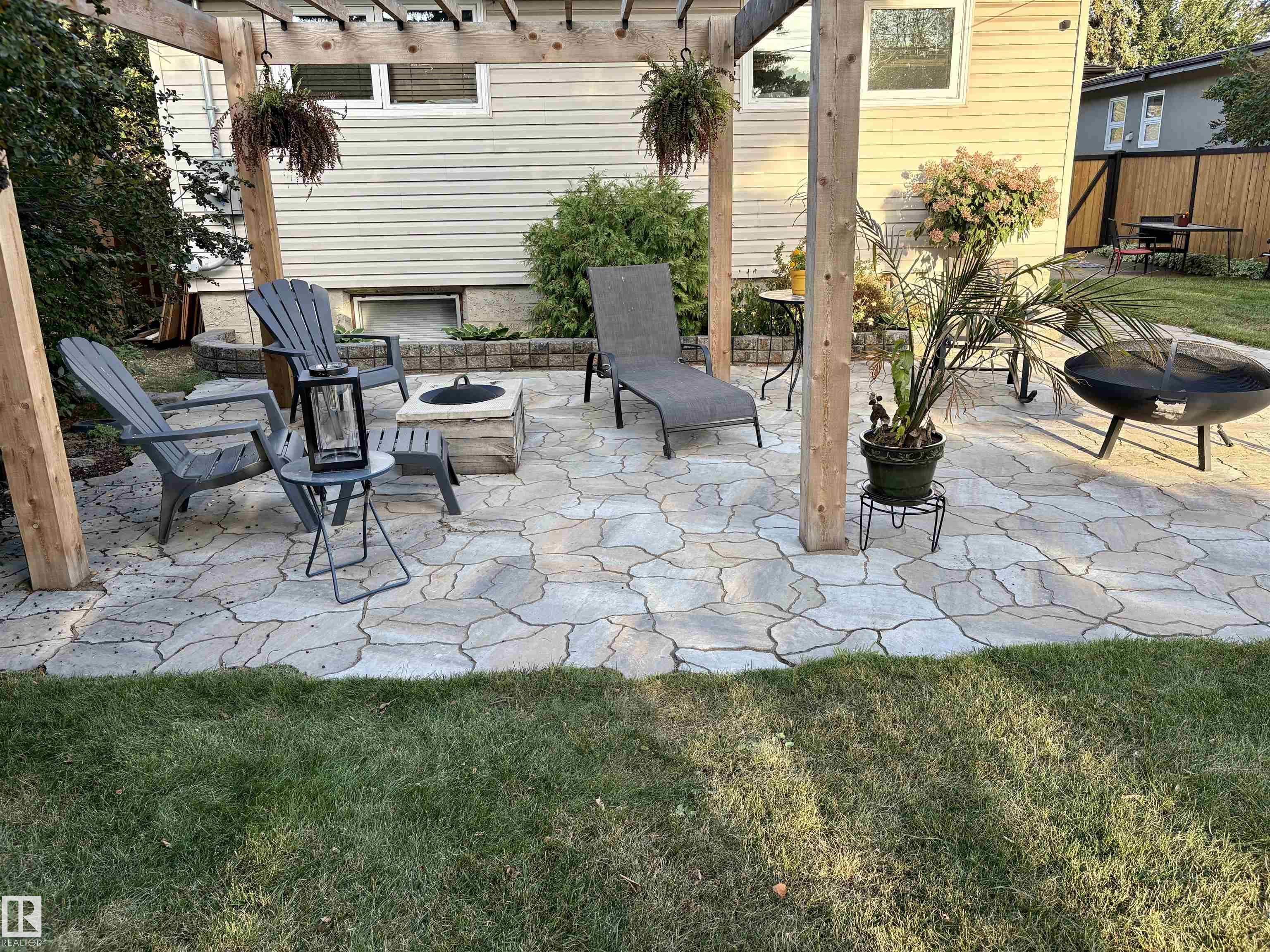 Photo 52 at 10648 75 Street NW, Forest Heights, Edmonton