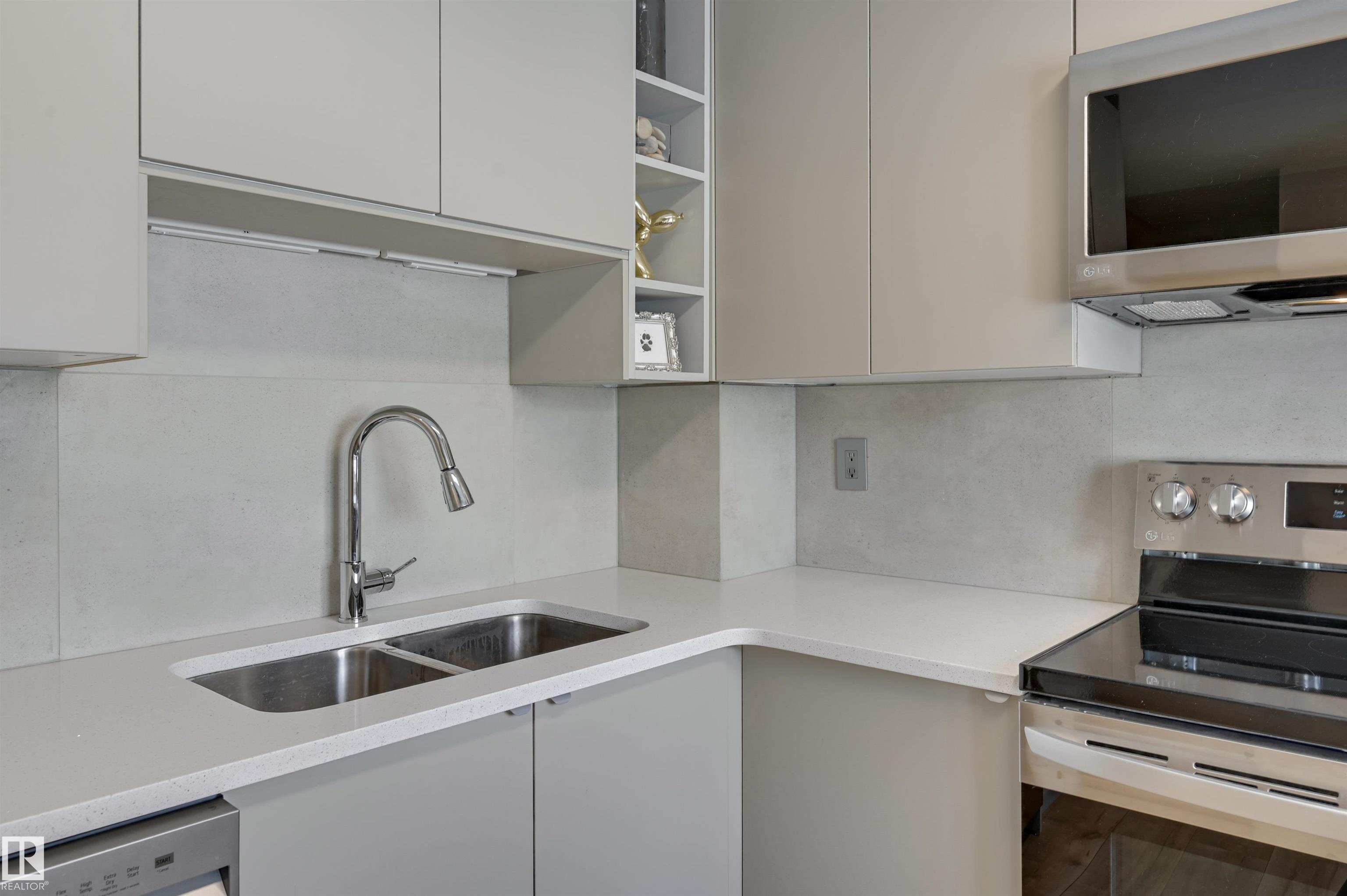 Photo 17 at 31 - 9619 180 Street NW, La Perle, Edmonton