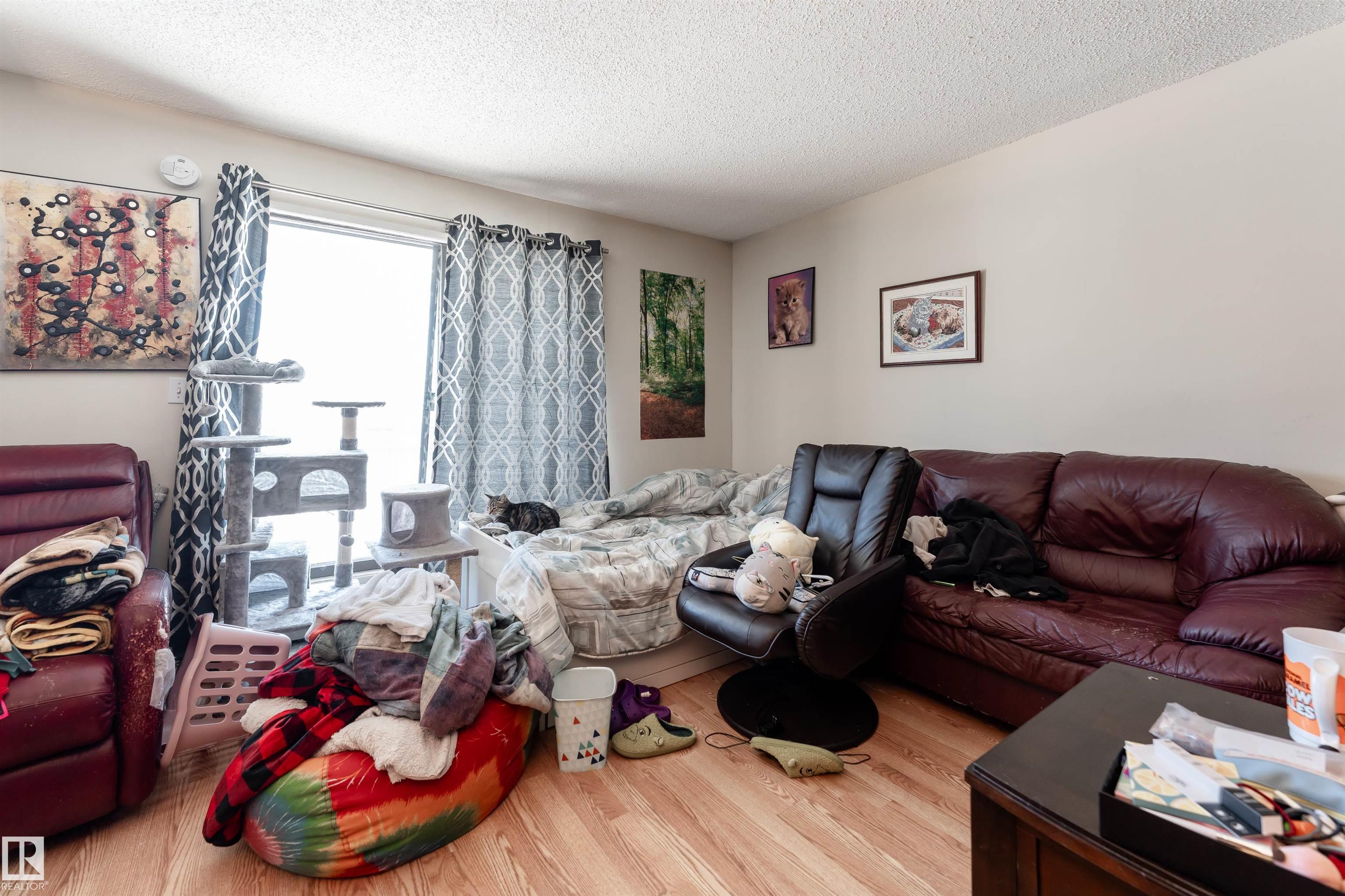 Photo 18 at 2 - 10737 116 Street NW, Queen Mary Park, Edmonton