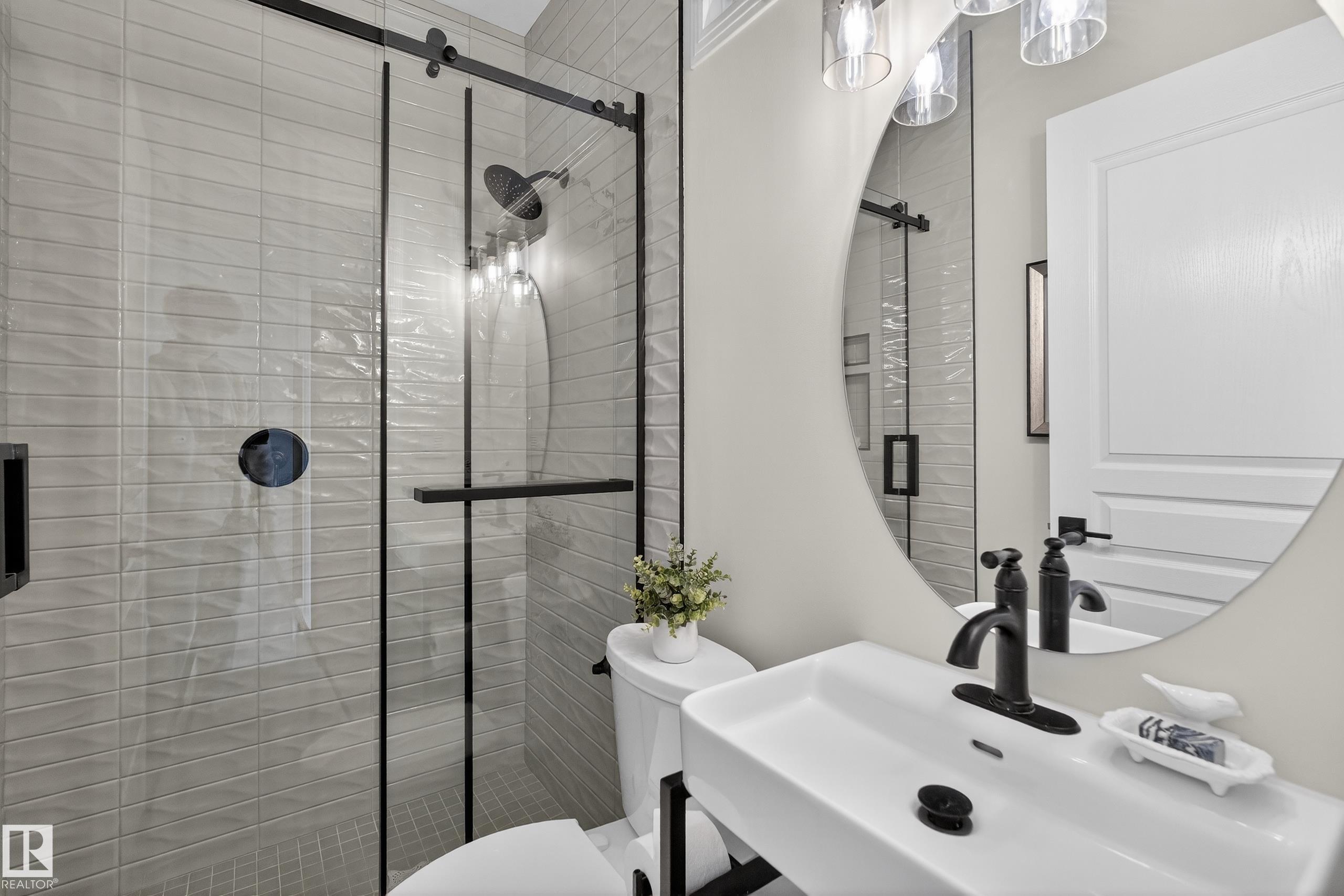 Photo 3 at 412 - 10728 82 Avenue NW, Garneau, Edmonton