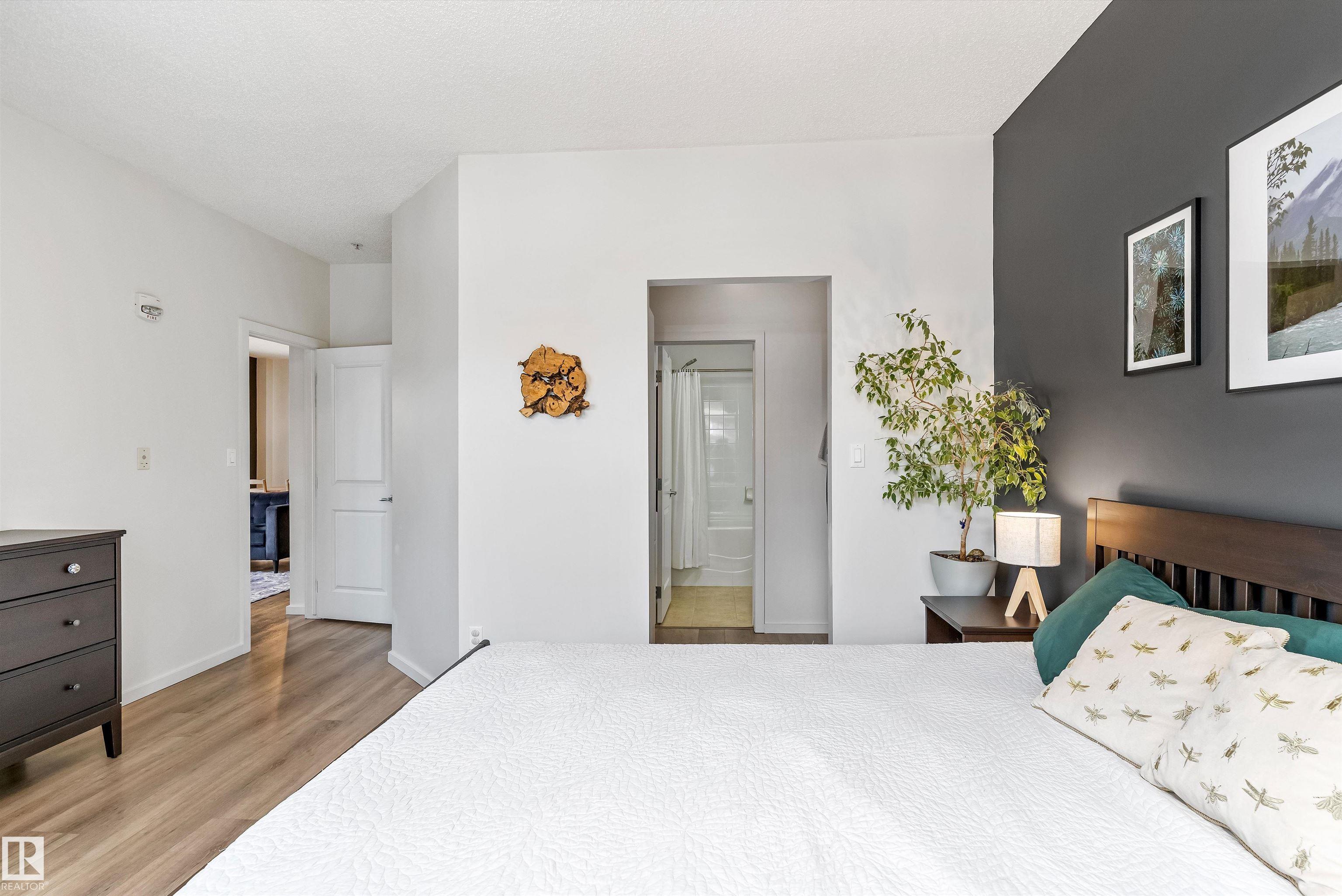 Photo 20 at 404 - 9910 111 Street NW, Wîhkwêntôwin, Edmonton