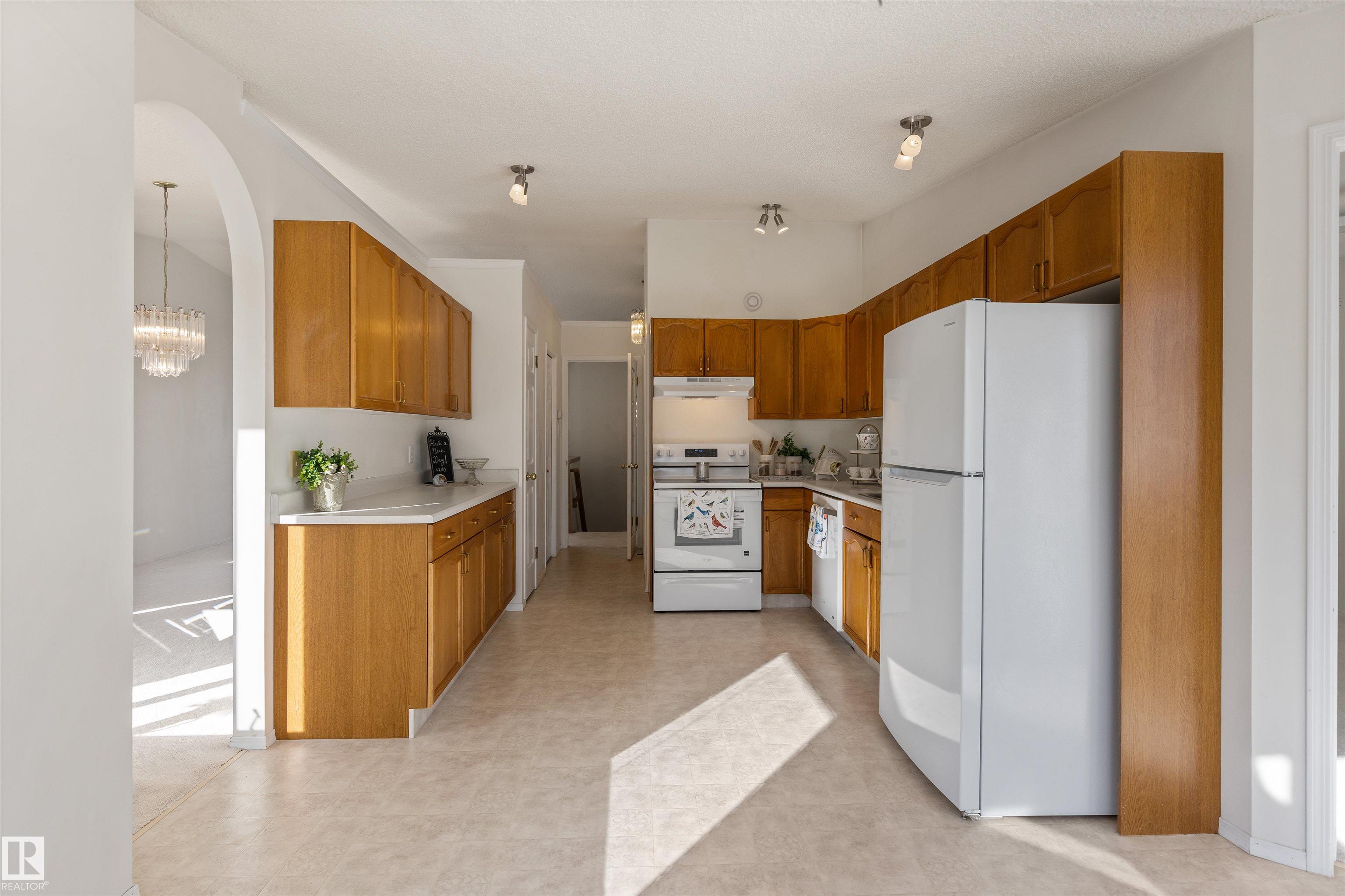 Photo 14 at 13851 131 Avenue NW, Athlone, Edmonton